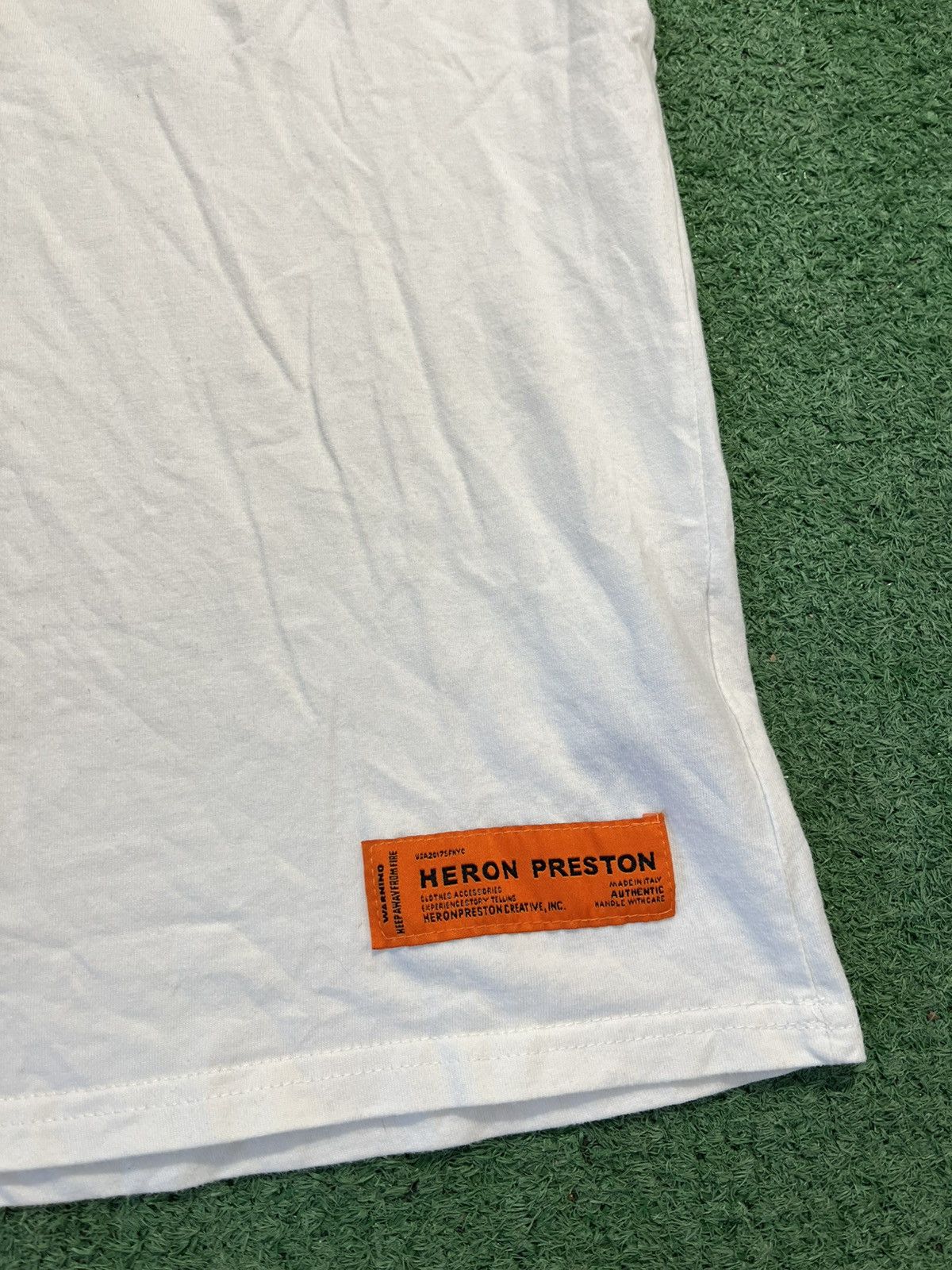 Heron Preston Heron Preston Angel White Tee Size US S / EU 44-46 / 1 - 4 Thumbnail