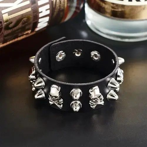 アクセサリー leather studded skull bangle Y2K 00s Punk Rock Bangle Gothic Accessories Leather Wristband Studs