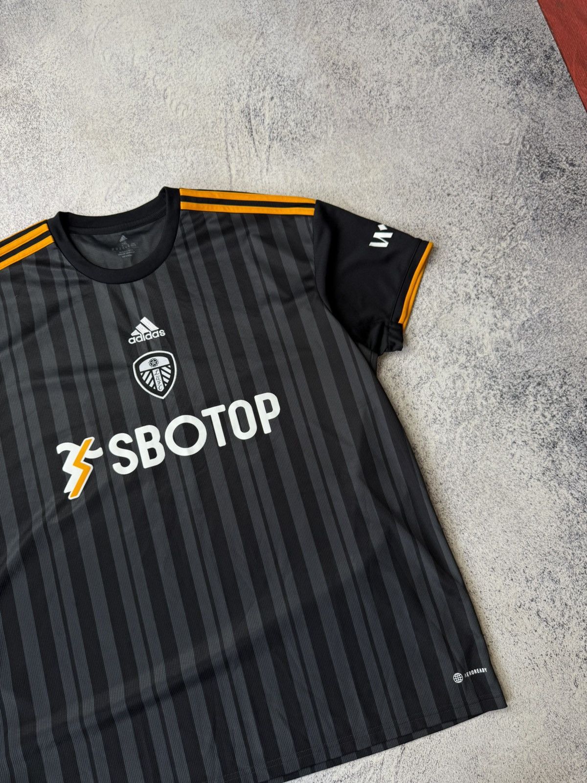 Adidas Adidas Leeds United Away Shirt 2021 Grey Short Sleeves Size US XXL / EU 58 / 5 - 4 Thumbnail