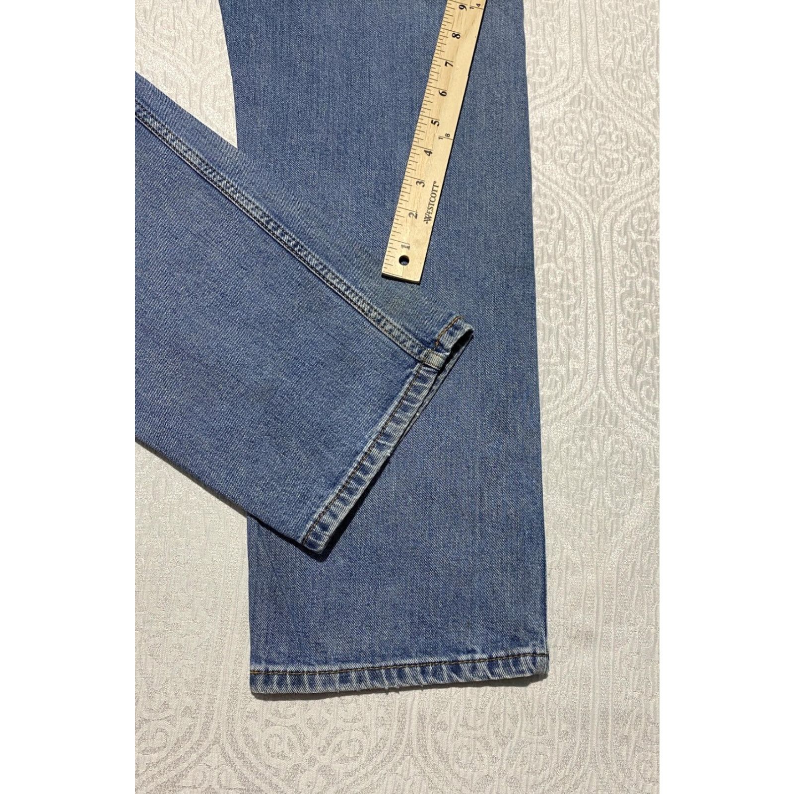 Levi's Levi's 505 Jeans Mens 34x32 Blue Regular Fit Straight Leg Zip Fly Denim Color Blue Medium Wash 5-Pocket Mens Jeans 34x32 Pants Size US 34 / EU 50 - 3 Thumbnail