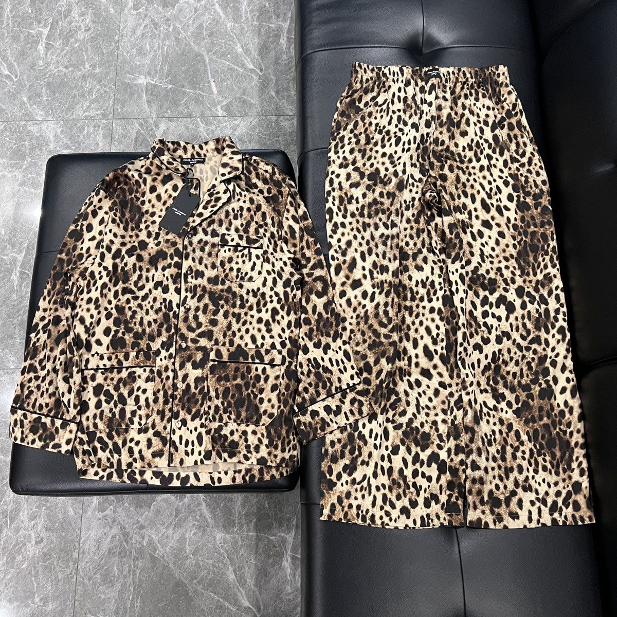 Dolce & Gabbana Dolce & Gabbana by SKIMS FW24 Silk Leopard Print Set Size US M / EU 48-50 / 2 - 1 Thumbnail