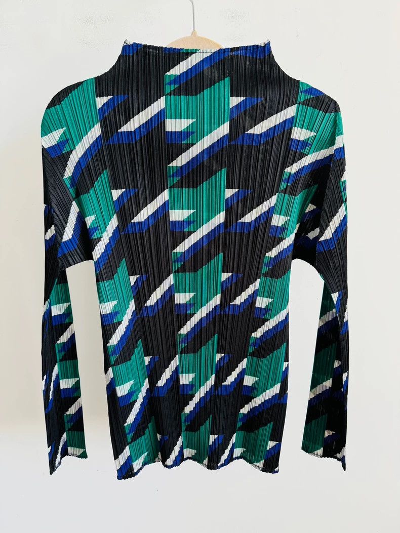 Issey Miyake issey miyake size:3 Black long sleeves 2505-Nextarrow Size XXS / US 00 / IT 34 - 2 Thumbnail