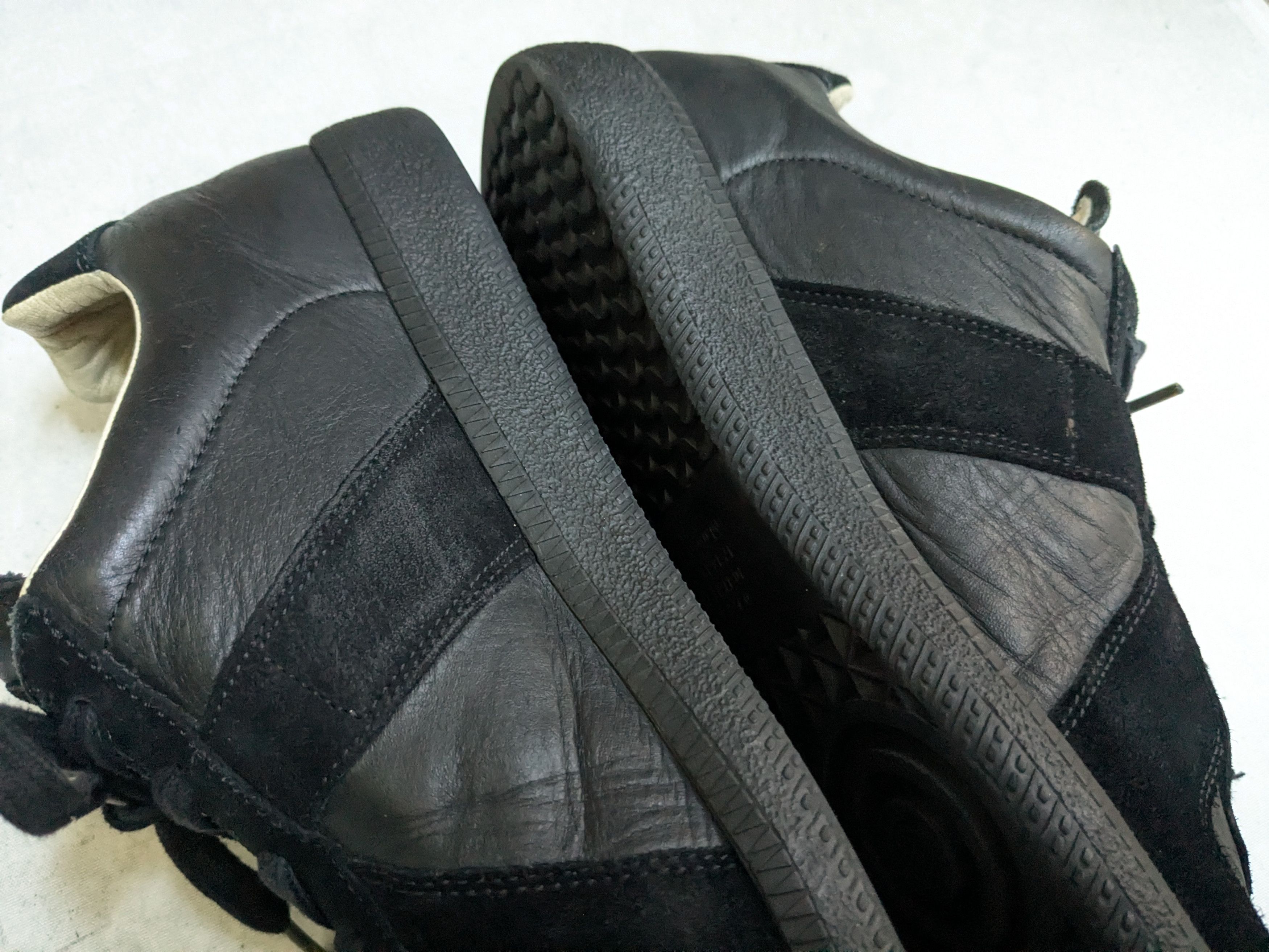Maison Margiela Maison Margiela Replica GAT Black 9 42 Low Tops Size US 9 / EU 42 - 10 Thumbnail