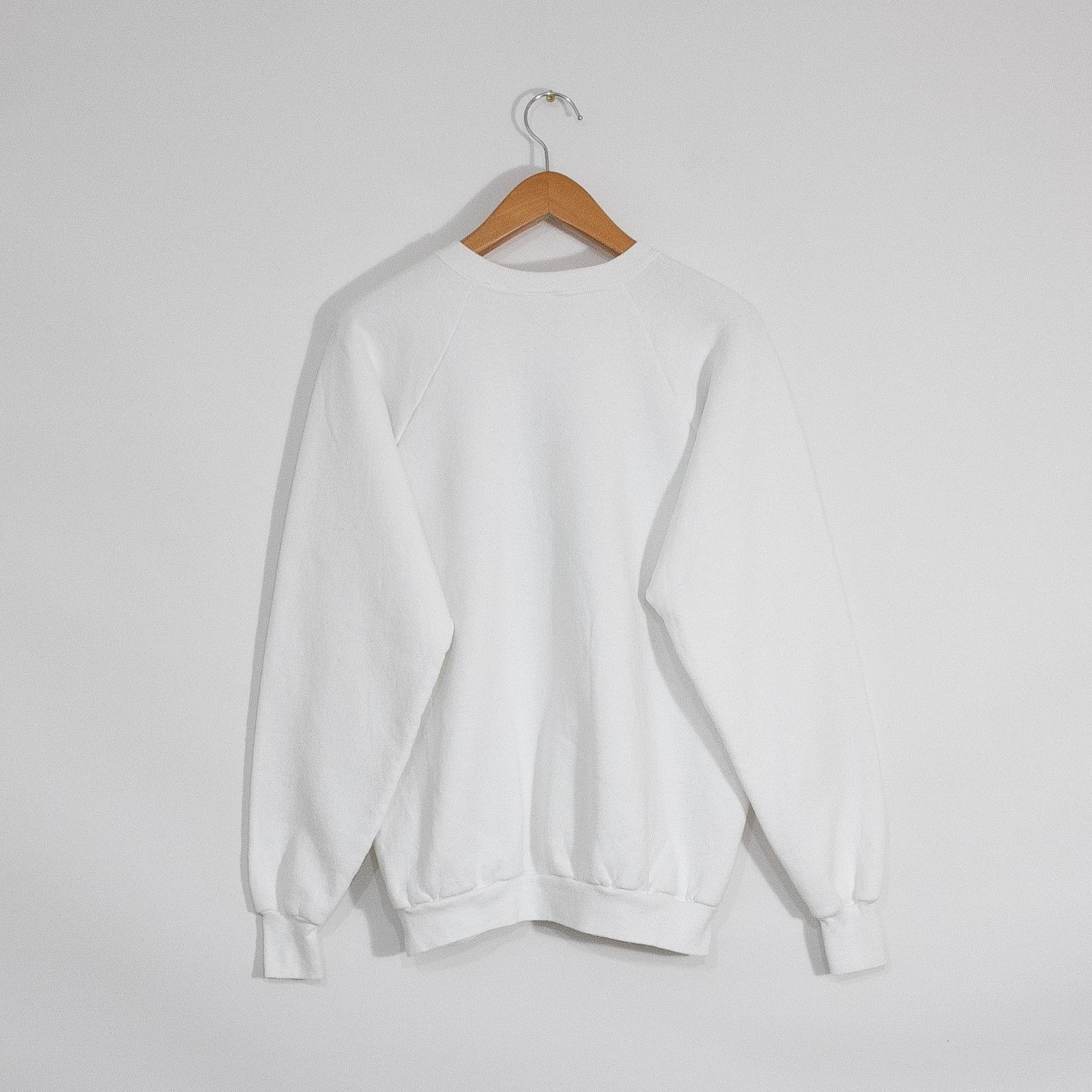 Vintage Vintage 80s Clarkesville Georgia Sweatshirt Large - Raglan Size US XL / EU 56 / 4 - 5 Thumbnail