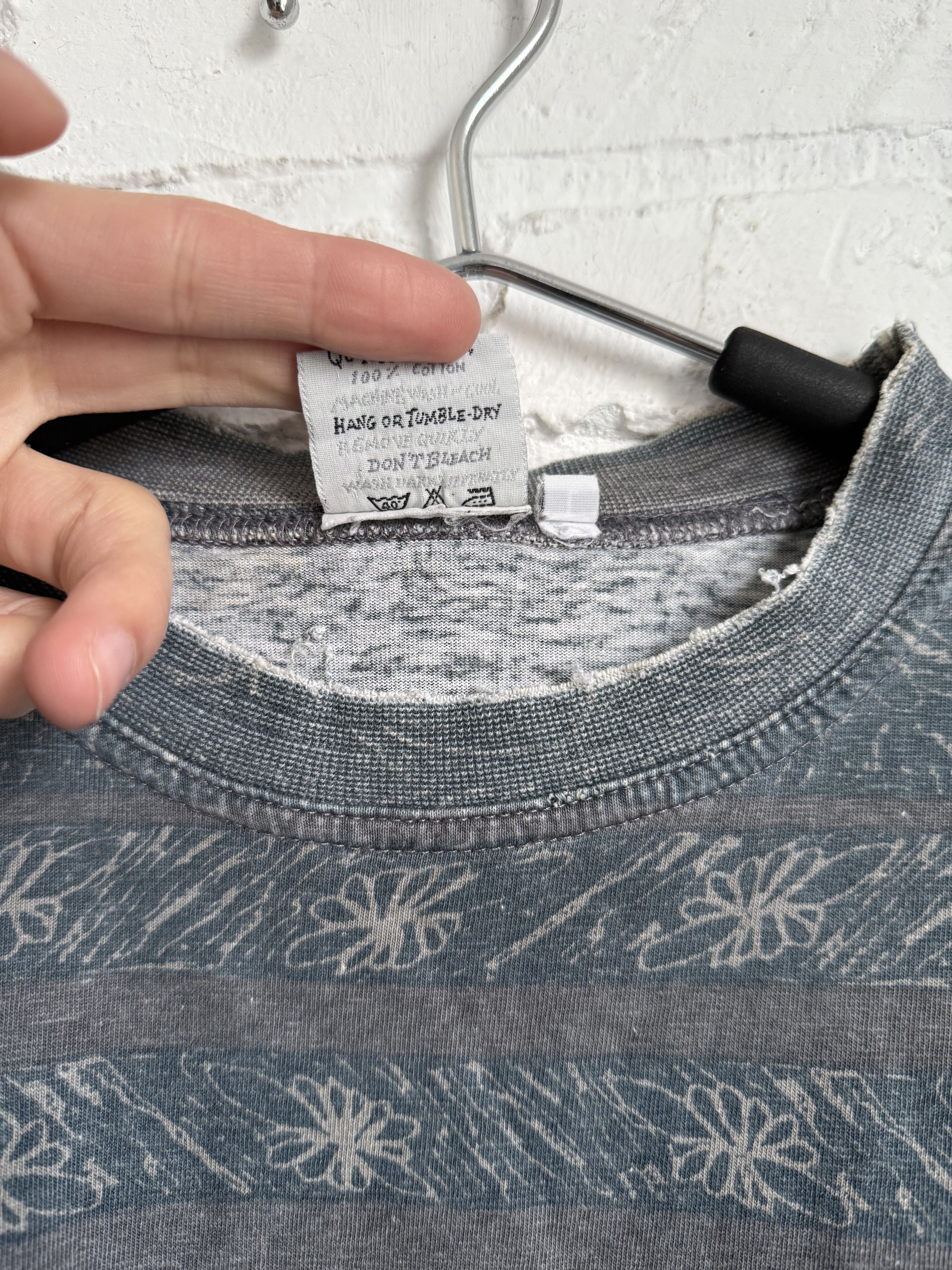 Quiksilver Vintage 90s Quiksilver abstraction distressed long sleeve Size US L / EU 52-54 / 3 - 3 Thumbnail