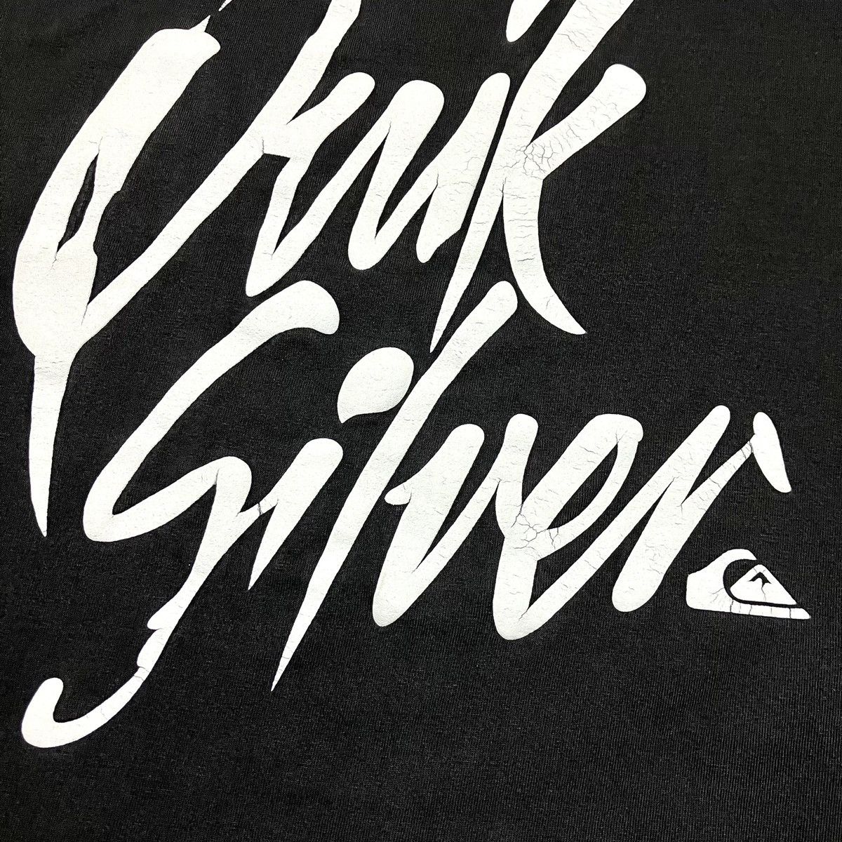 Quiksilver Vintage QUIKSILVER Big Logo Graphic Print Faded T-shirt Size US XL / EU 56 / 4 - 4 Thumbnail