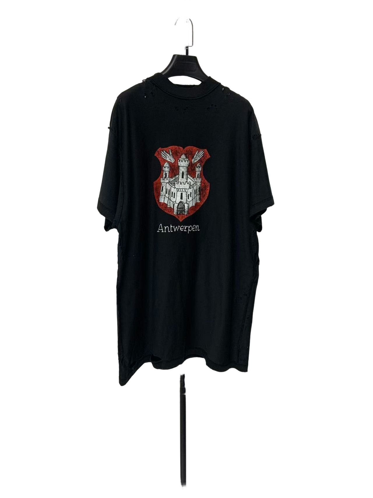 Balenciaga Balenciaga Antwerpen Crest Distressed T-Shirt Size 1 Size US S / EU 44-46 / 1 - 1 Thumbnail