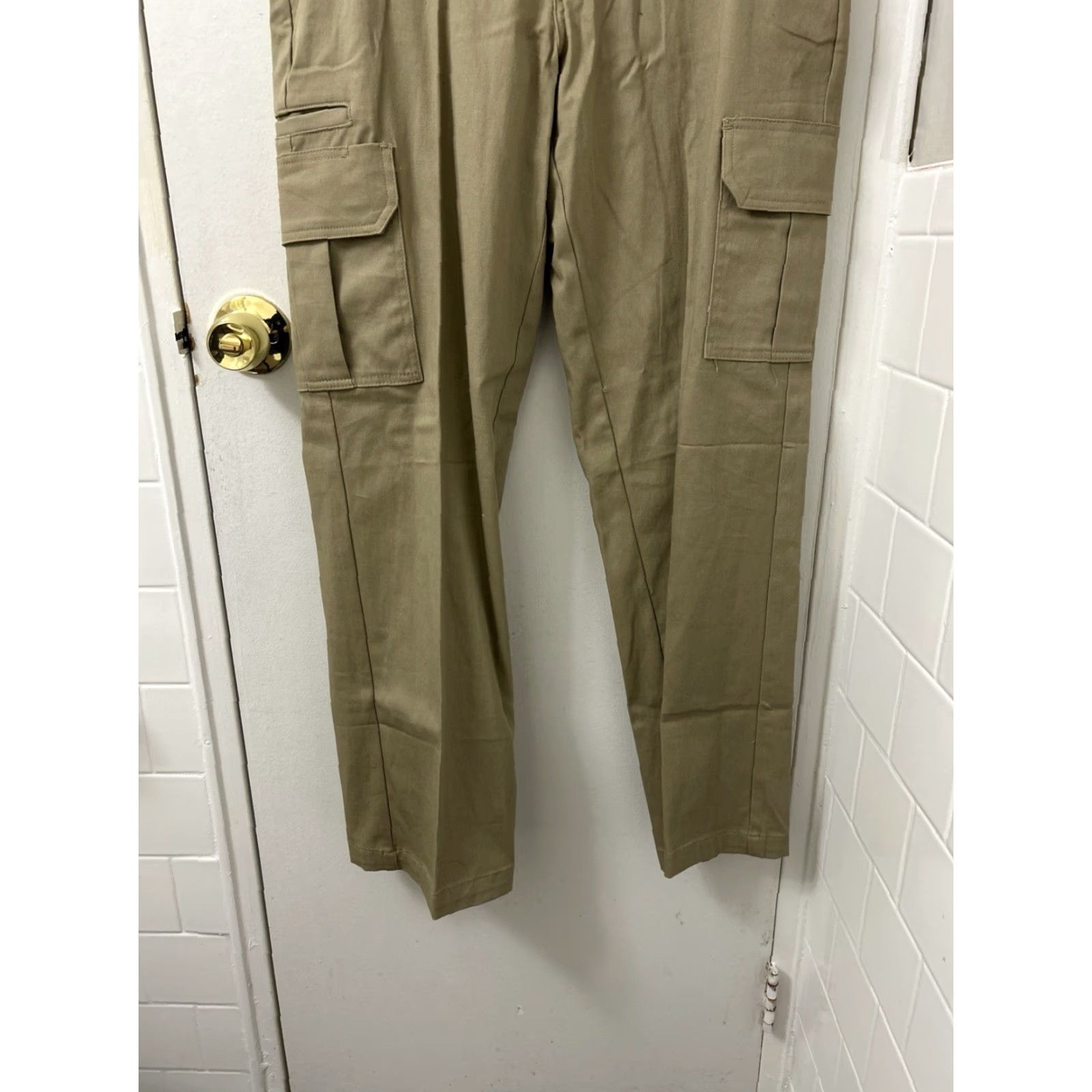 Dickies Dickies Flex Cargo Pants Mens 32x32 Tan Beige Cargo Pockets Regular Fit Straight Leg NWT Size US 32 / EU 48 - 7 Thumbnail