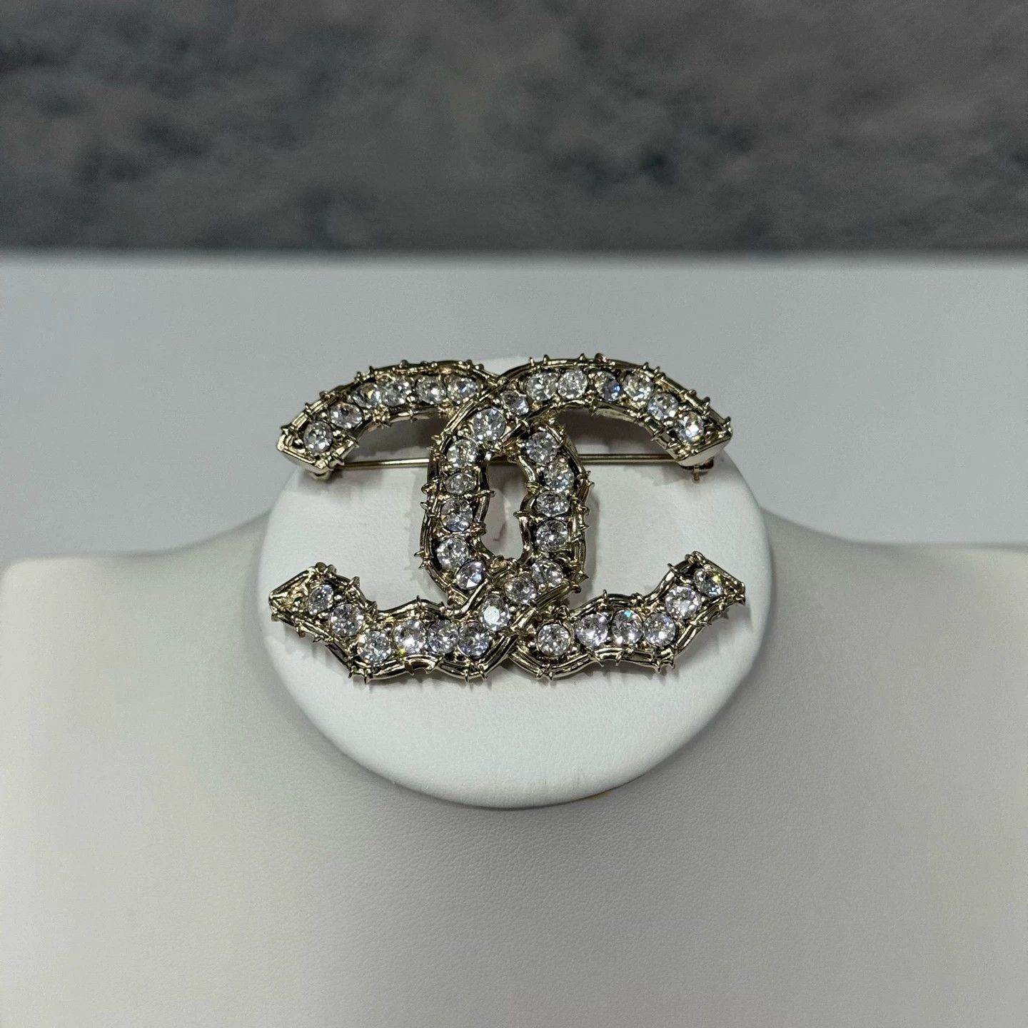 Chanel Chanel New Brooch Size ONE SIZE - 1 Thumbnail