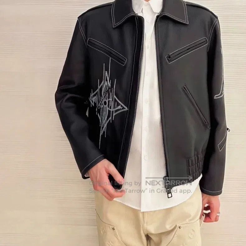 Louis Vuitton Louis Vuitton Black cowhide jacket Size US S / EU 44-46 / 1 - 6 Thumbnail