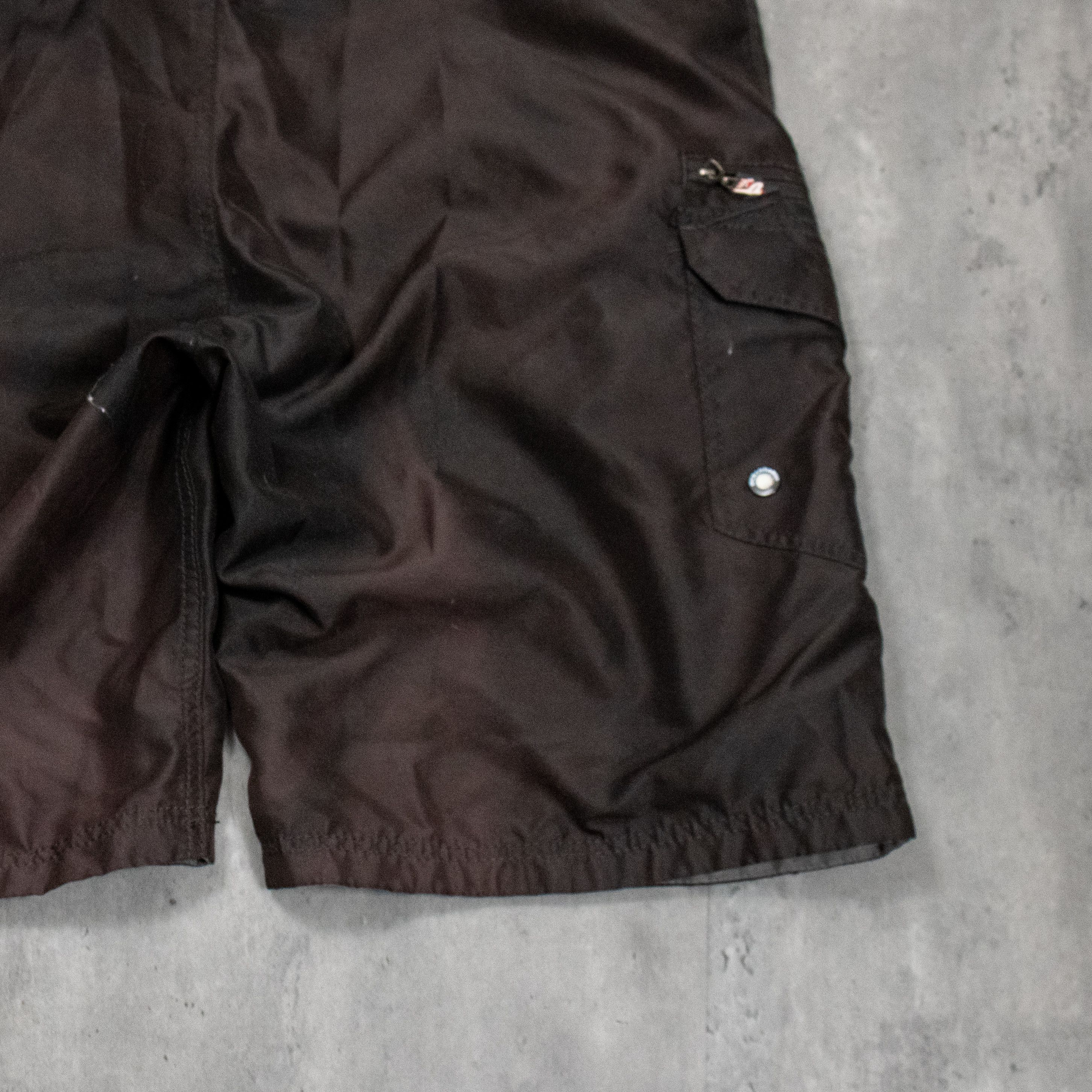 Japanese Brand Y2K 00's Tribal Baggy Long Inseam Cargo Water Swim Short's Size US 34 / EU 50 - 7 Thumbnail
