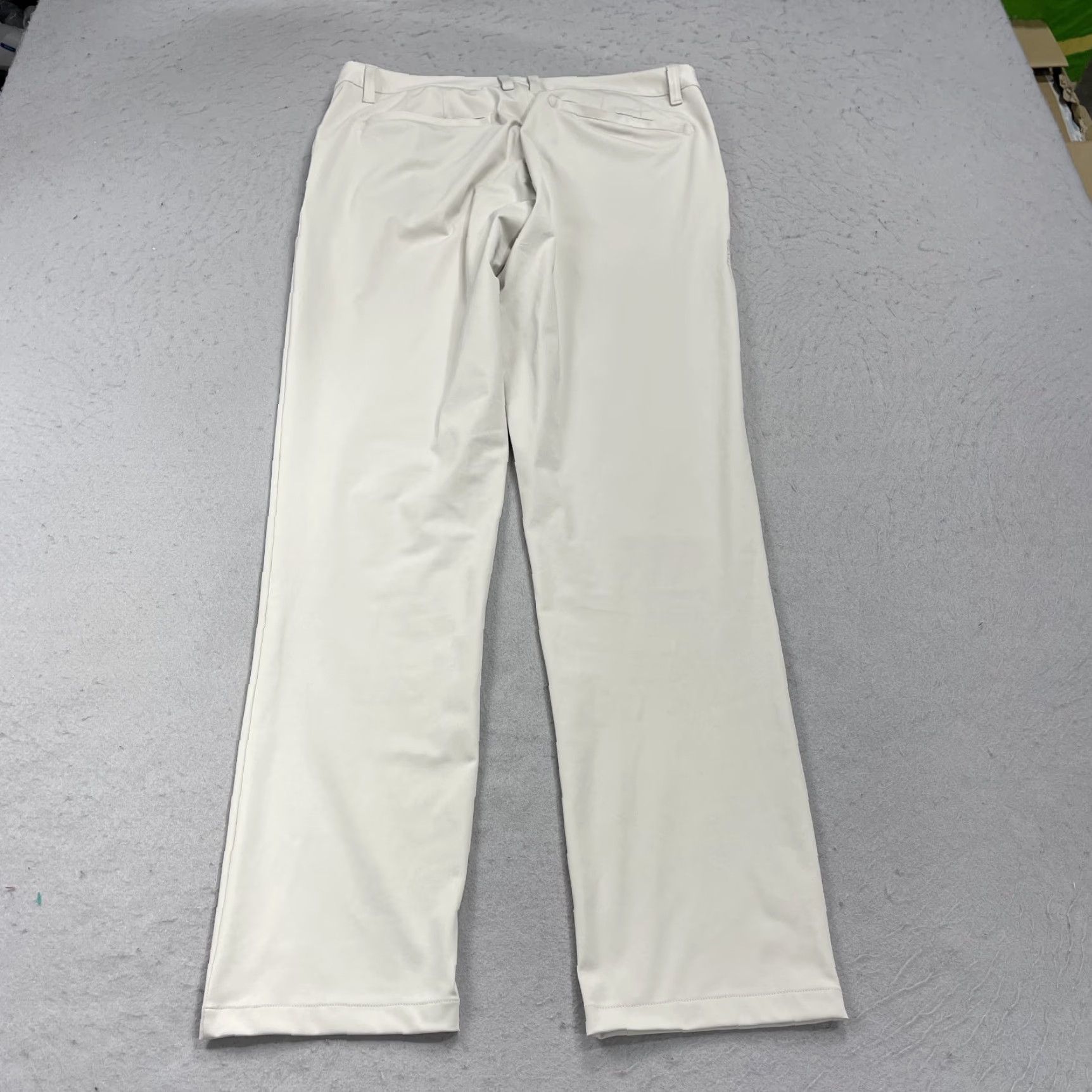 Rhone Rhone Mens Chino Pants 33x31 Beige Slim Preppy Casual Button Flat Front 5-Pocket Logo Travel Golf Size US 33 - 7 Thumbnail