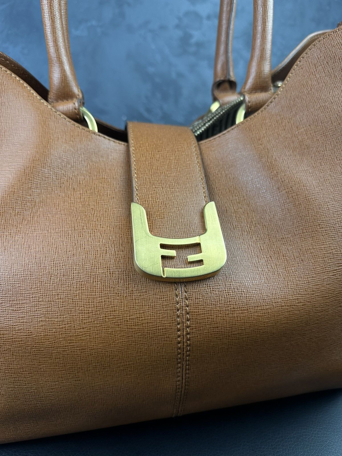 Fendi Fendi Brown Leather Chameleon Shopping Tote Bag Size ONE SIZE - 2 Thumbnail