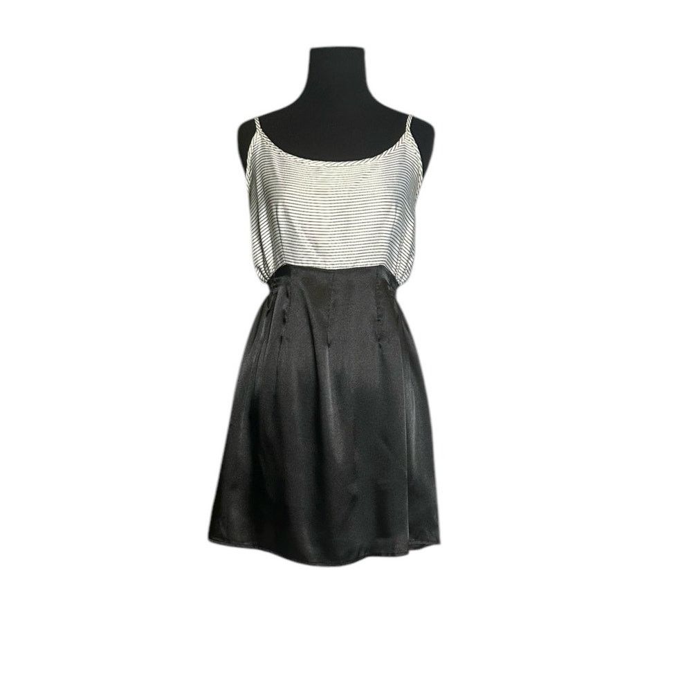 MINKPINK Minkpink black white satin summer mini dress size 12 Size XL / US 12-14 / IT 48-50 - 15 Thumbnail