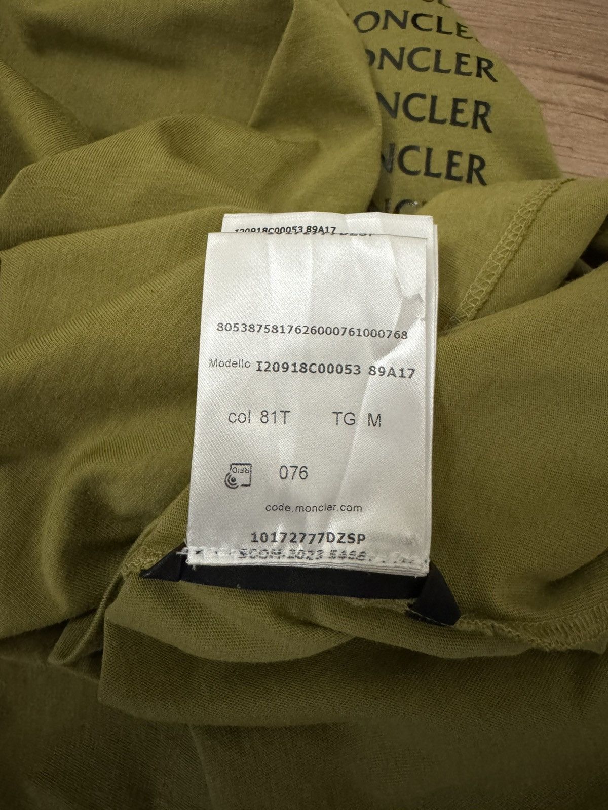 Moncler Moncler Green Paneled Tshirt Size US M / EU 48-50 / 2 - 9 Thumbnail