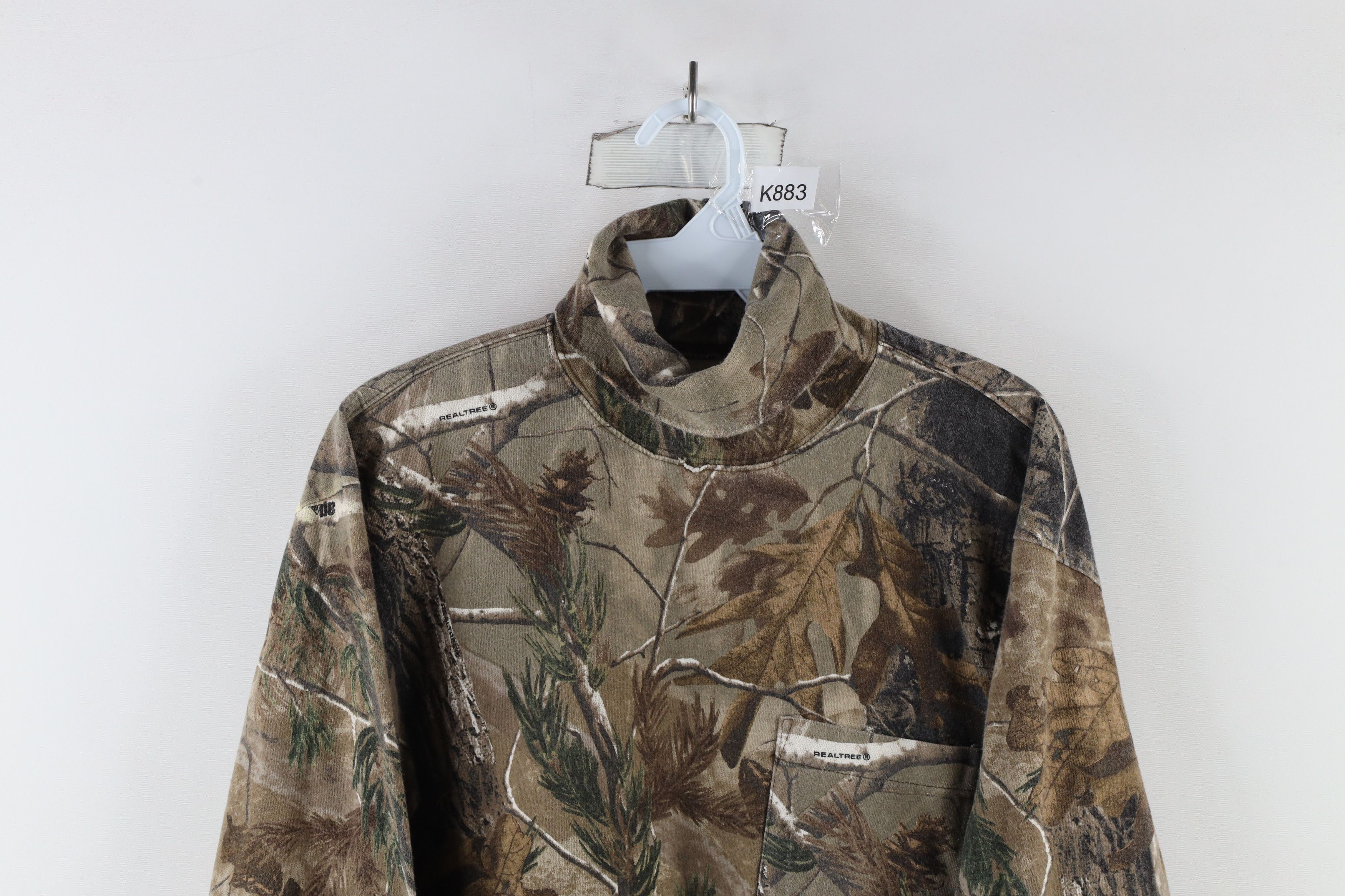 Vintage Vintage Streetwear Realtree Camouflage Turtleneck T-Shirt Size US M / EU 48-50 / 2 - 2 Thumbnail