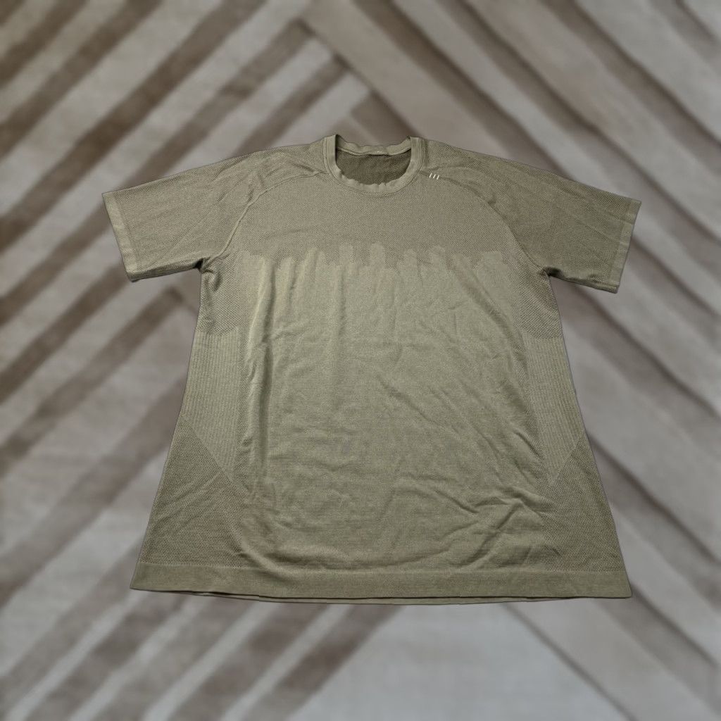Lululemon Lululemon Metal Vent Tech Shirt City Beige L Size US L / EU 52-54 / 3 - 1 Thumbnail