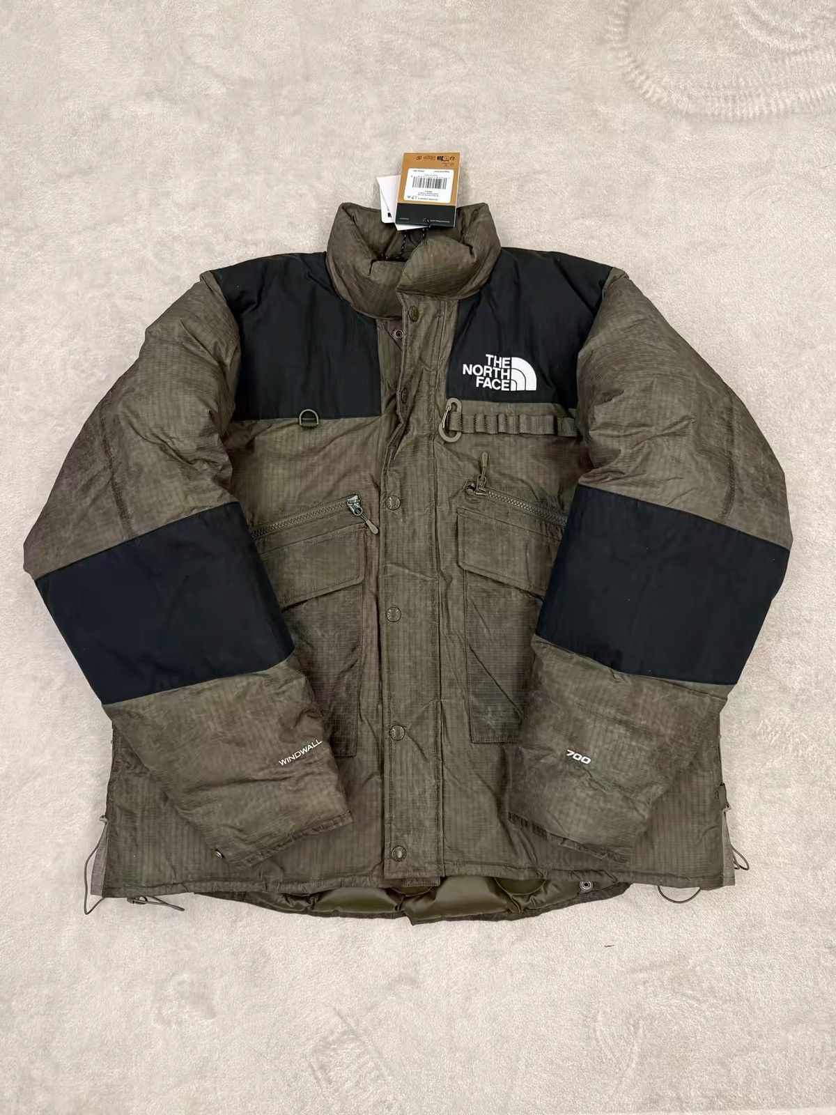 The North Face Urban Exploration ADJUSTABLE HEAVY WEIGHT DOWN JACKET Size US M / EU 48-50 / 2 - 1 Thumbnail