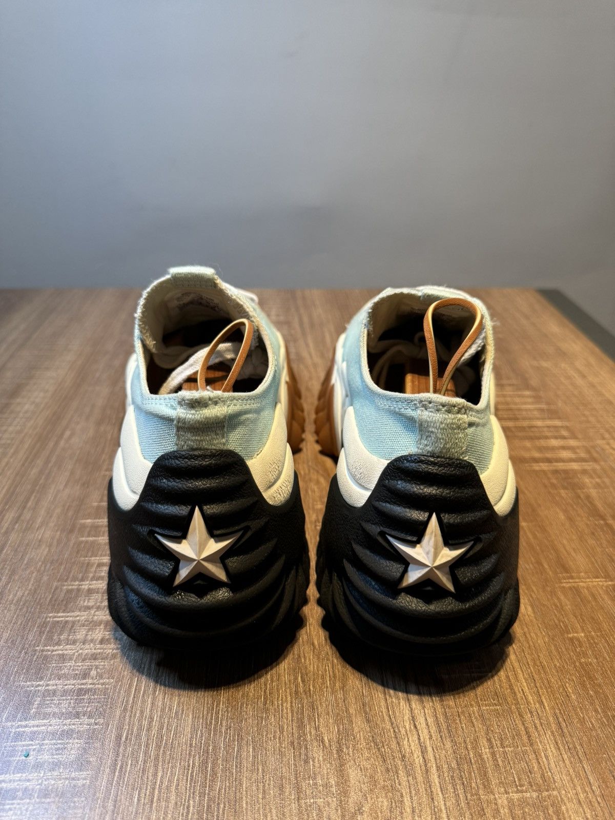Converse Converse Run Star Motion Low OX Platform Shoes M 9.5 W 11 Size US 9.5 / EU 42-43 - 4 Thumbnail