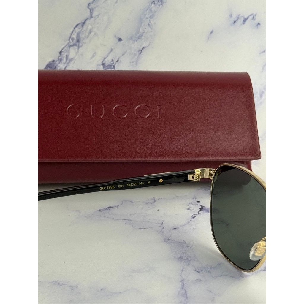 Gucci NEW Gucci GG1799S Gold Round Unisex Sunglasses $545 Size ONE SIZE - 6 Thumbnail