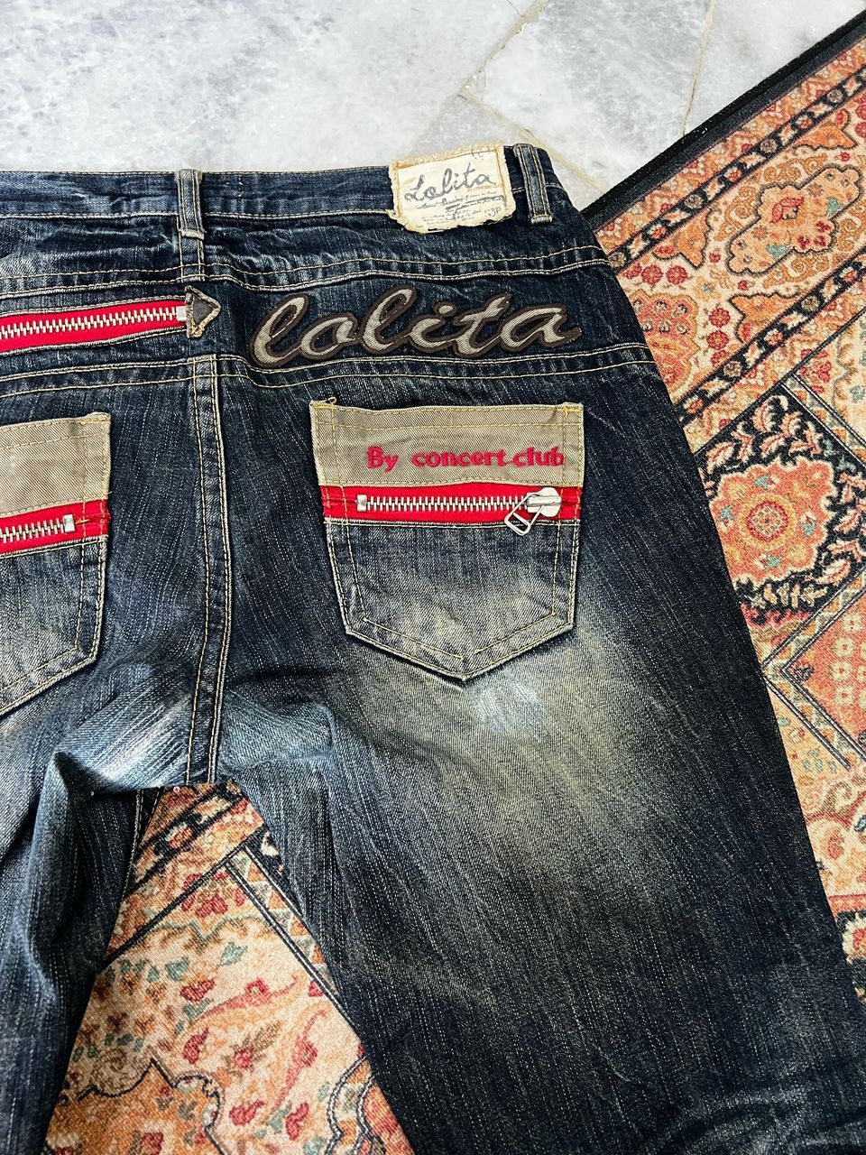 Japanese Brand Yoshitomo Nara Lolita Distressed Jeans Size US 35 - 7 Thumbnail