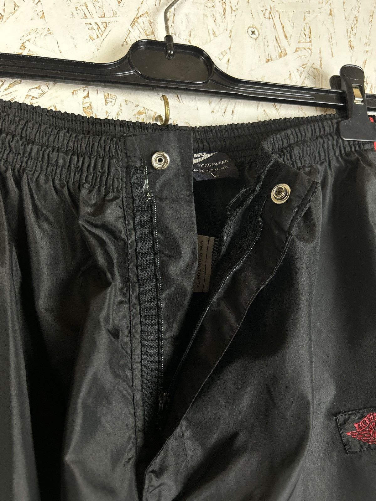 Jordan Brand 80s Vintage Nike Air Jordan Tracksuit Nylon Pants Black L Size US 34 / EU 50 - 4 Thumbnail