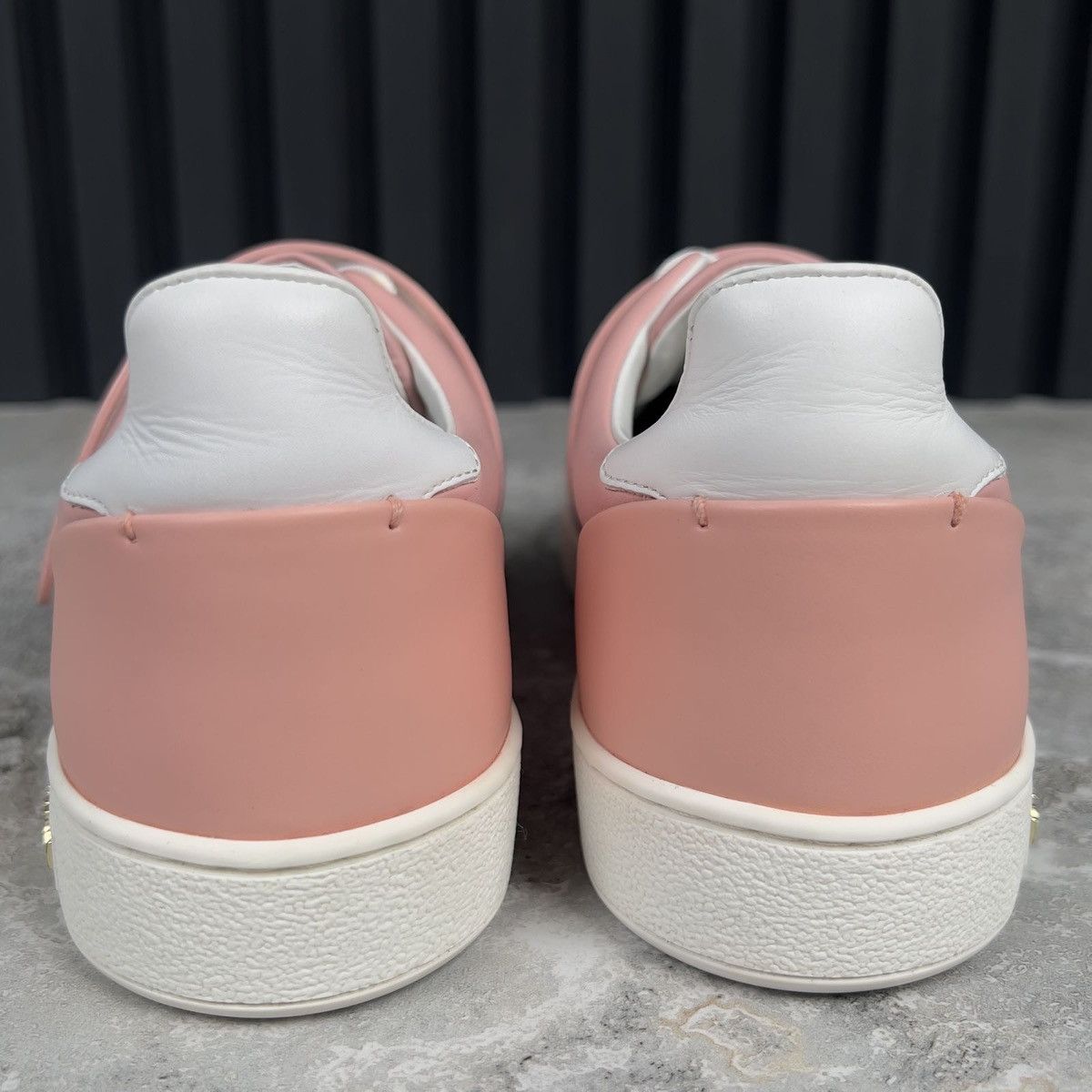 Louis Vuitton Louis Vuitton Frontrow Logo Low Sneakers Leather Size US 7.5 / IT 37.5 - 9 Thumbnail