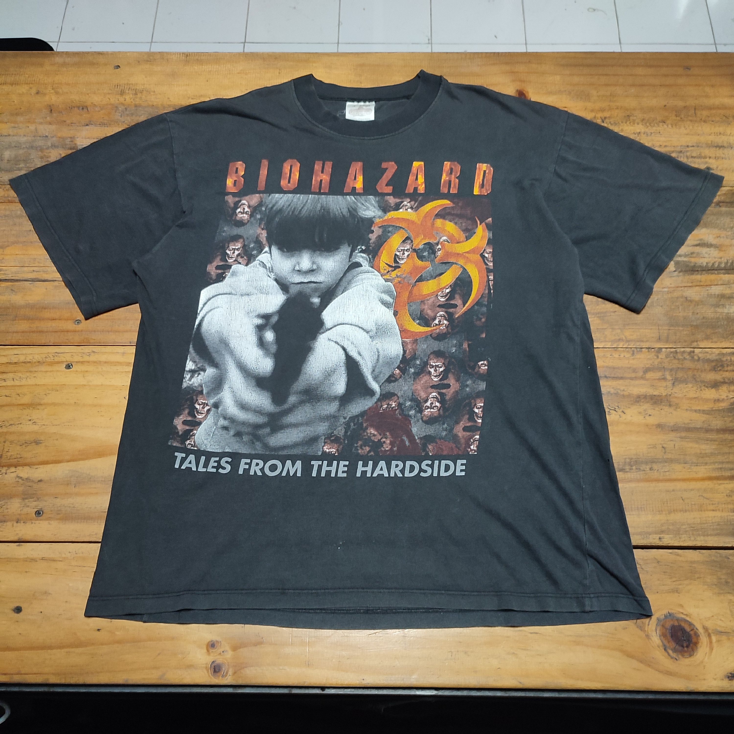 Band Tees × Vintage 🔥Rare Back🔥Vintage Biohazard “Tales from the Hardside” Size US XL / EU 56 / 4 - 2 Thumbnail
