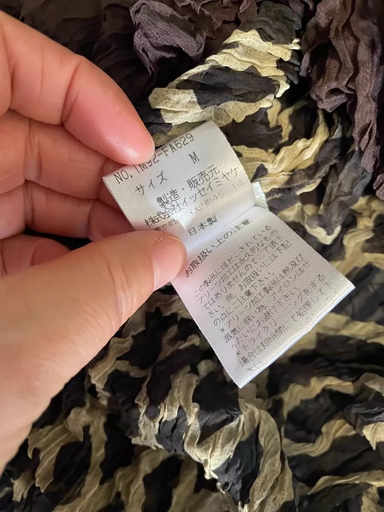 Issey Miyake Issey Miyake Soft trench coat with double-sided check patt Size M / US 6-8 / IT 42-44 - 9 Thumbnail