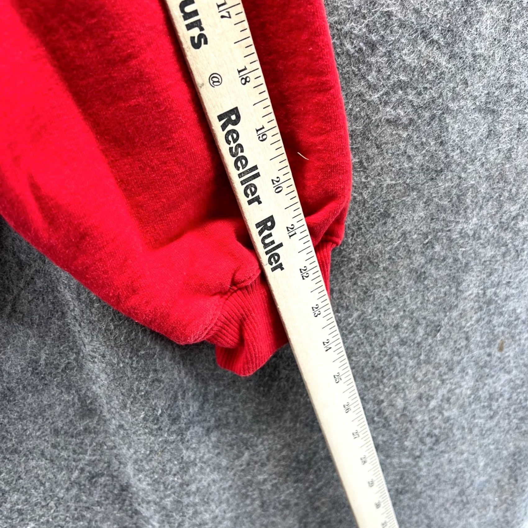 Champion VINTAGE Champion Sweater Mens Medium Red Crewneck Pullover Fleece Logo Cotton 90s Grooved 90s Size US M / EU 48-50 / 2 - 5 Thumbnail