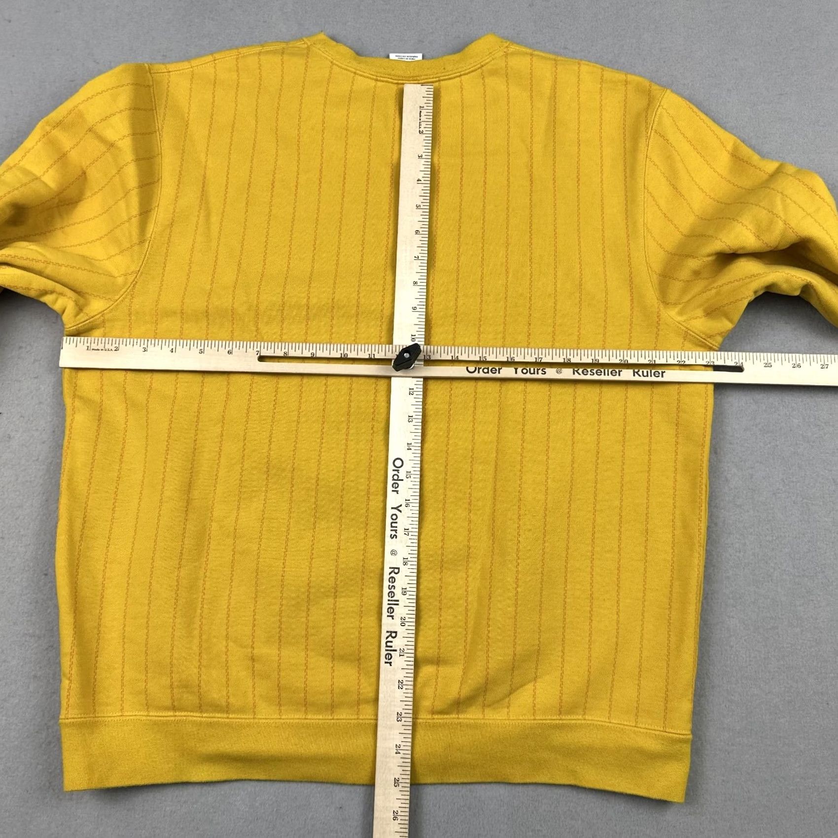 Nike Nike SB Sweatshirt Men L Yellow Stripe Crew Pullover Swoosh Logo Graphic Print Skateboarding Pullover — Regular Fit, Cotton Fleece Size US L / EU 52-54 / 3 - 7 Thumbnail