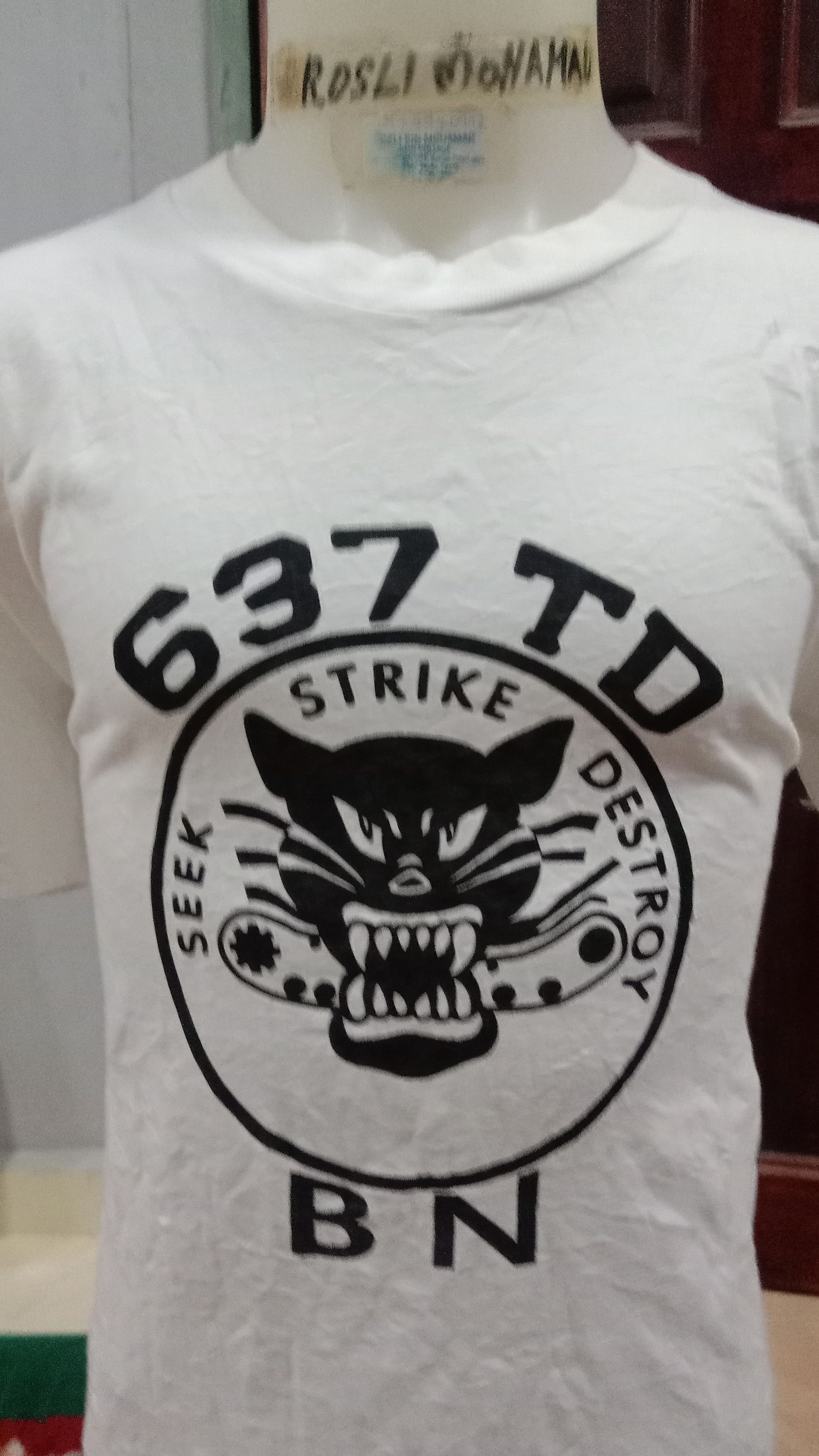 Designer Vintage Seek Strike Destroy Size US XL / EU 56 / 4 - 4 Thumbnail