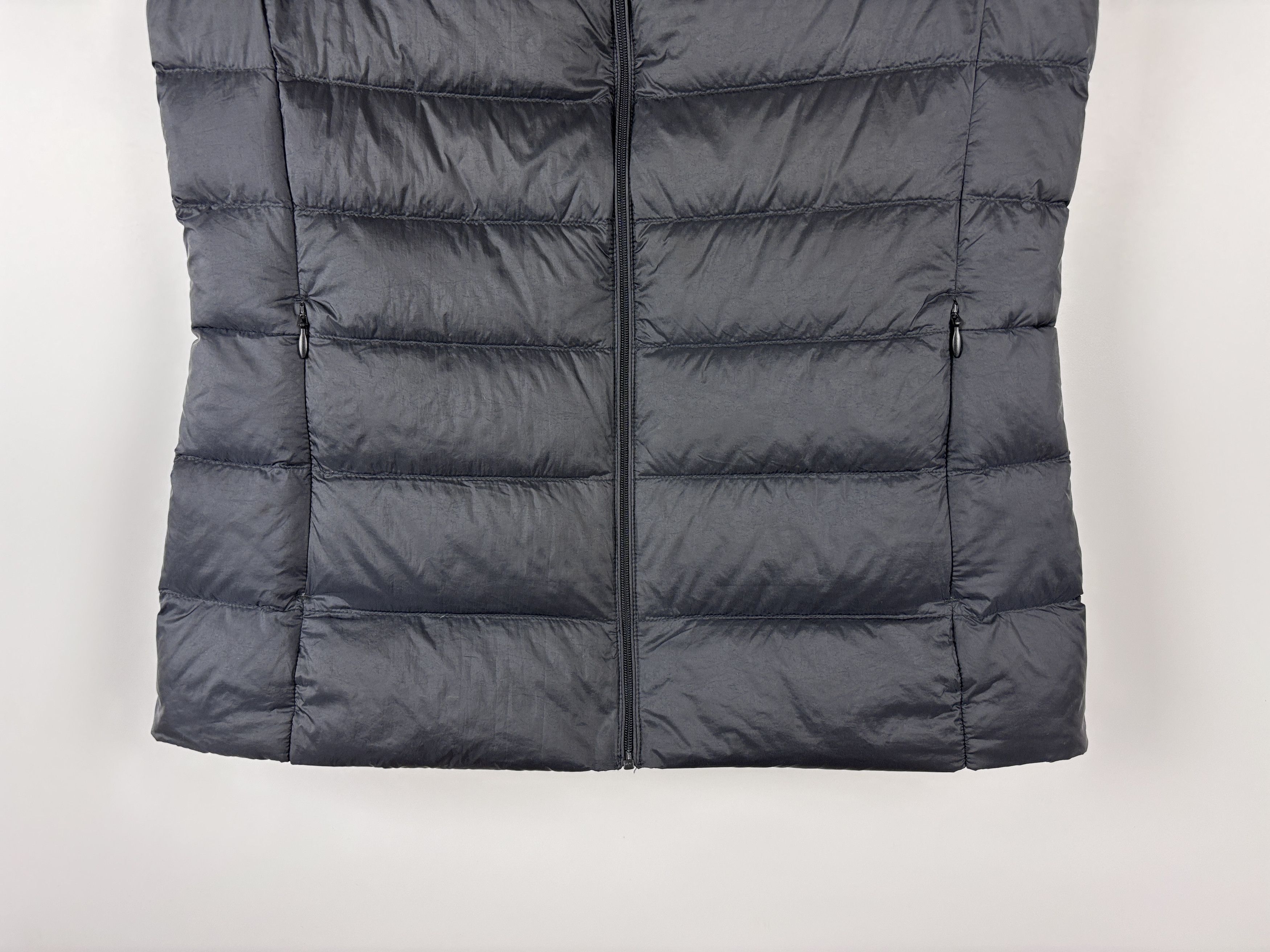 Uniqlo Womens Uniqlo Ultra Light Down Puffer Vest Black Size S Size S / US 4 / IT 40 - 3 Thumbnail