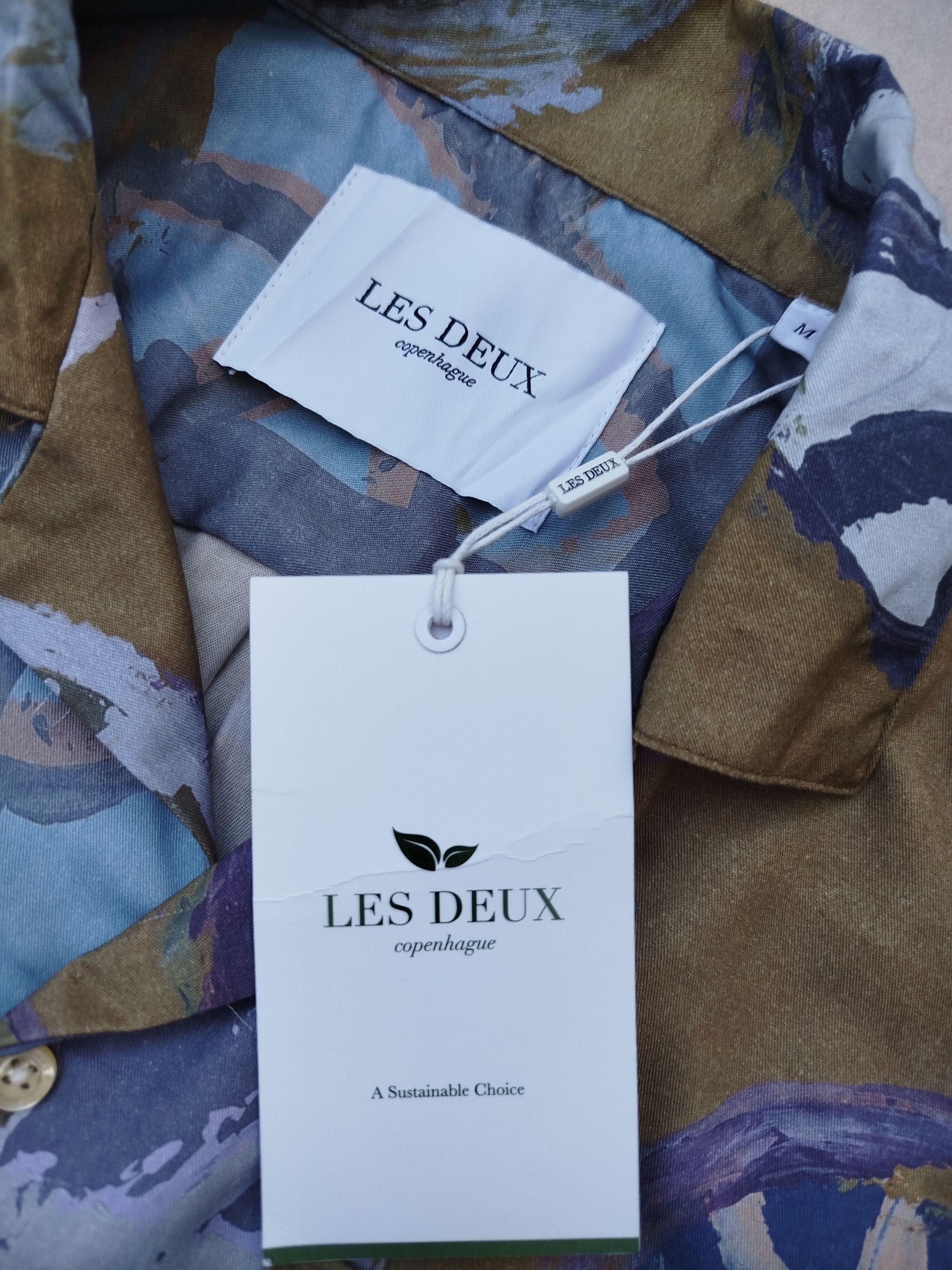 Les Deux Les deux Kabangu AOP tencel ss shirt Size US M / EU 48-50 / 2 - 3 Thumbnail