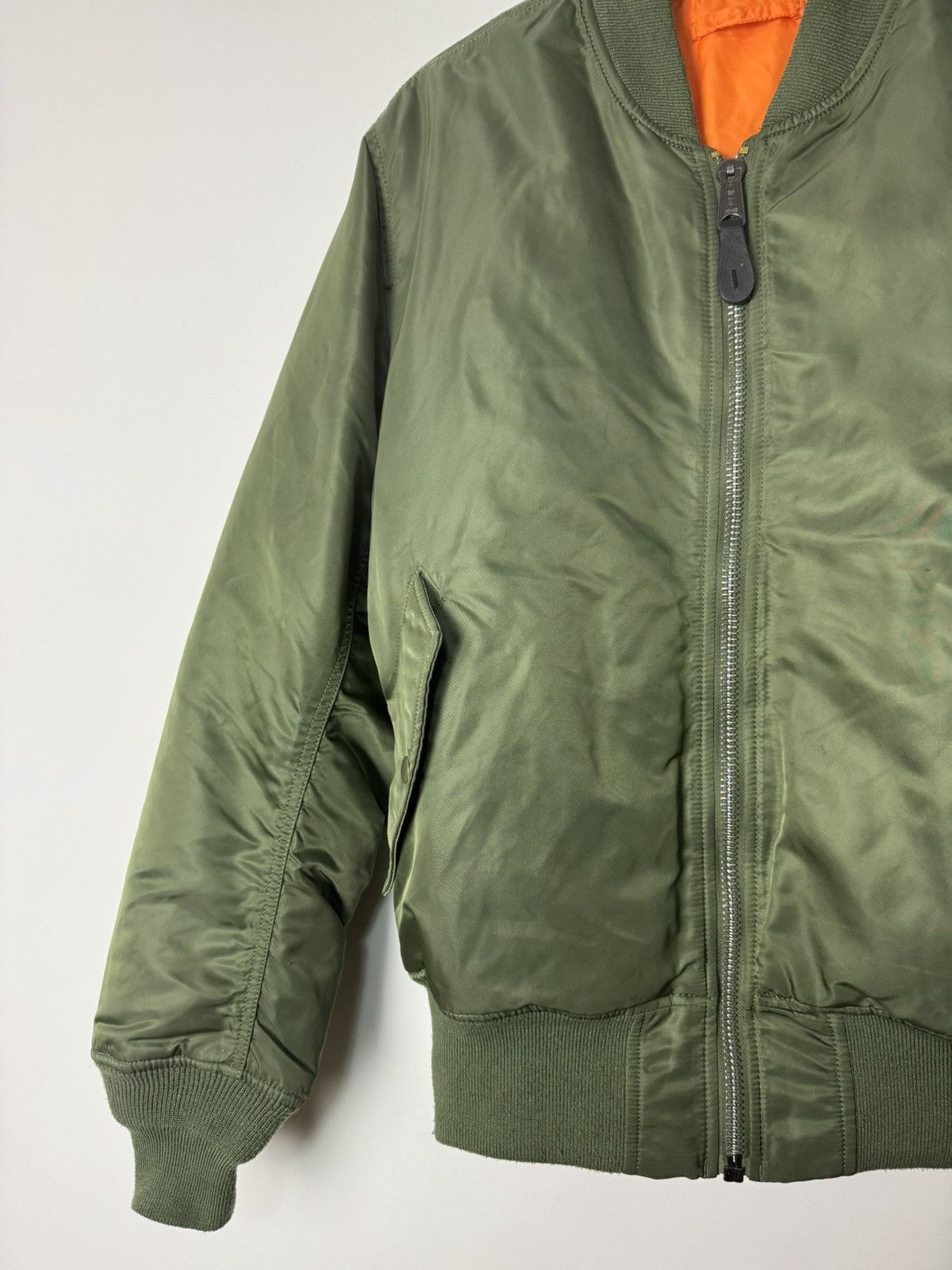 Alpha Industries Alpha Industries MA-1 Bomber Jacket Reversible Olive Vintage Size US M / EU 48-50 / 2 - 8 Thumbnail