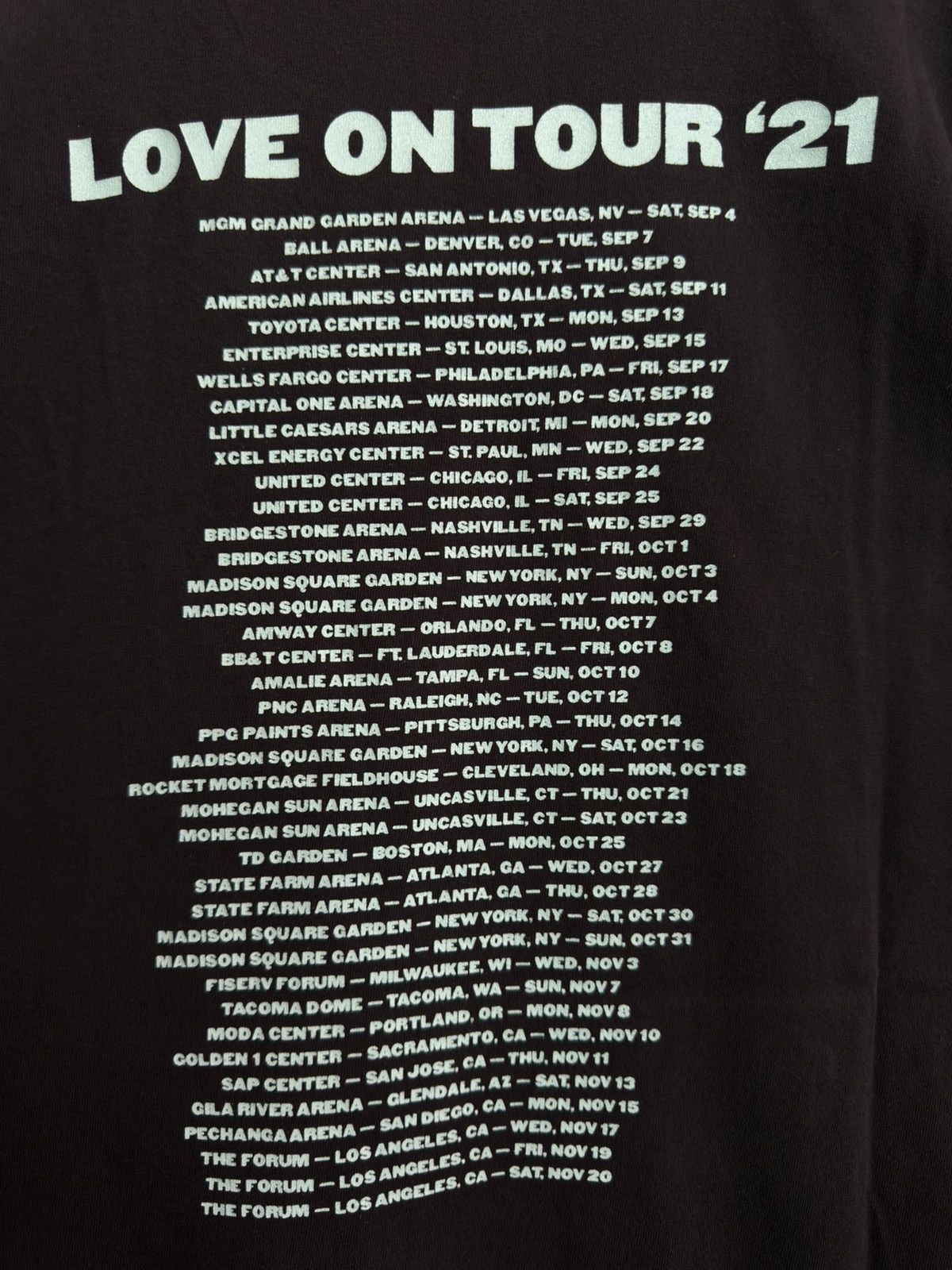Band Tees One Direction Harry Styles 2021 Tour Tee Size US XL / EU 56 / 4 - 5 Thumbnail