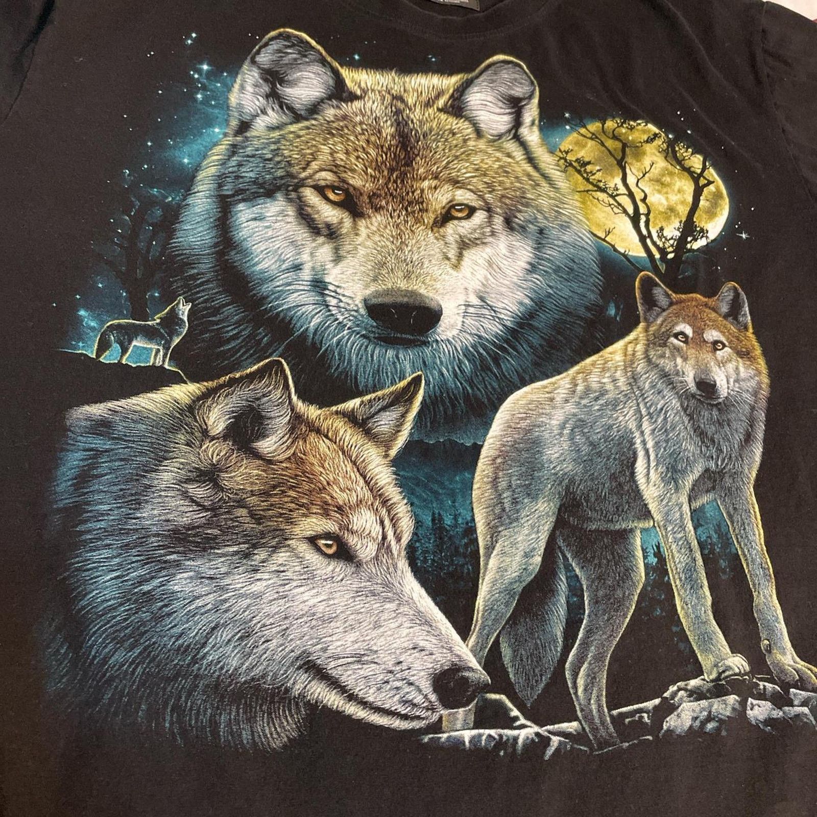 The Mountain × Vintage Vintage 90s Wolf Wolves Nature Wilderness Wildlife USA Tee Size US XL / EU 56 / 4 - 2 Thumbnail