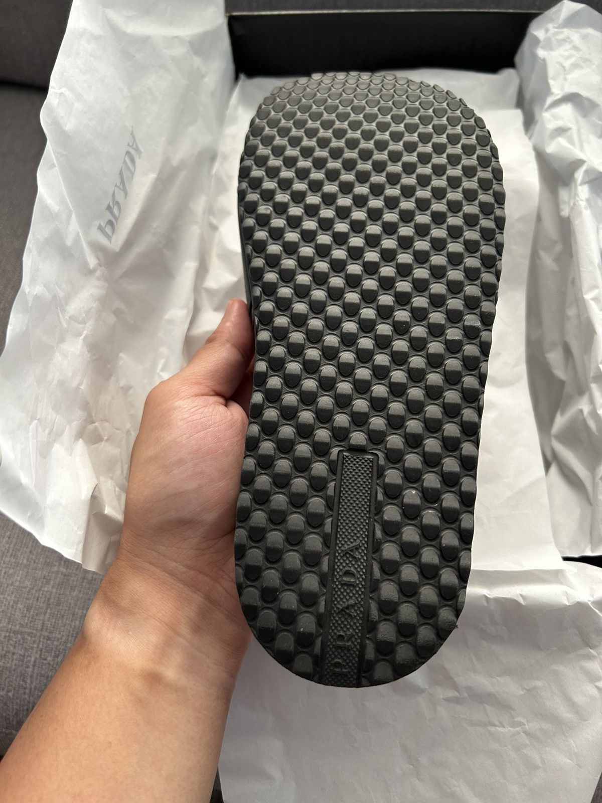 Prada Prada carved logo slides Size US 8 / EU 41 - 6 Thumbnail