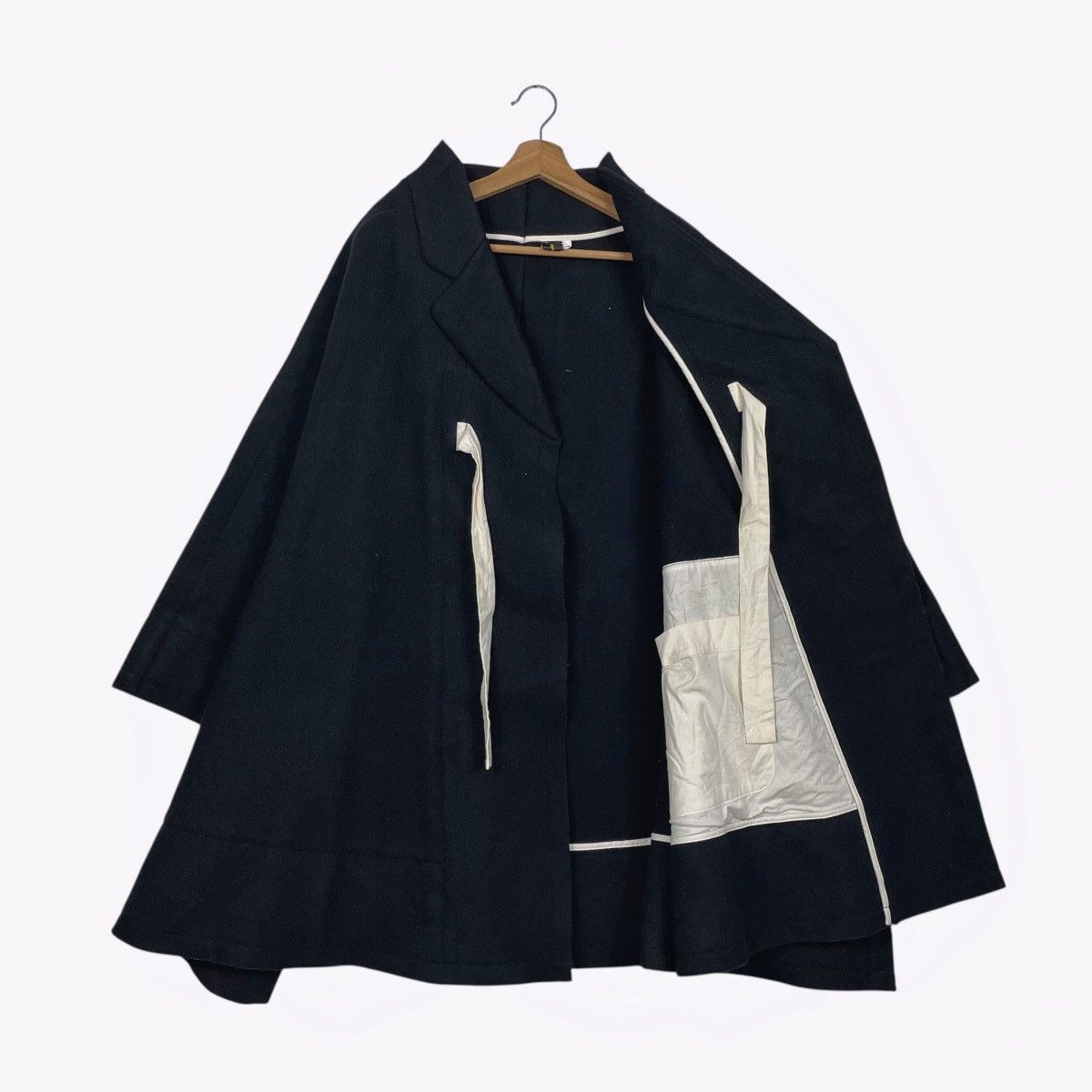 Comme des Garcons Comme Des Garcons Wool Cape Overcoat Size US S / EU 44-46 / 1 - 10 Thumbnail