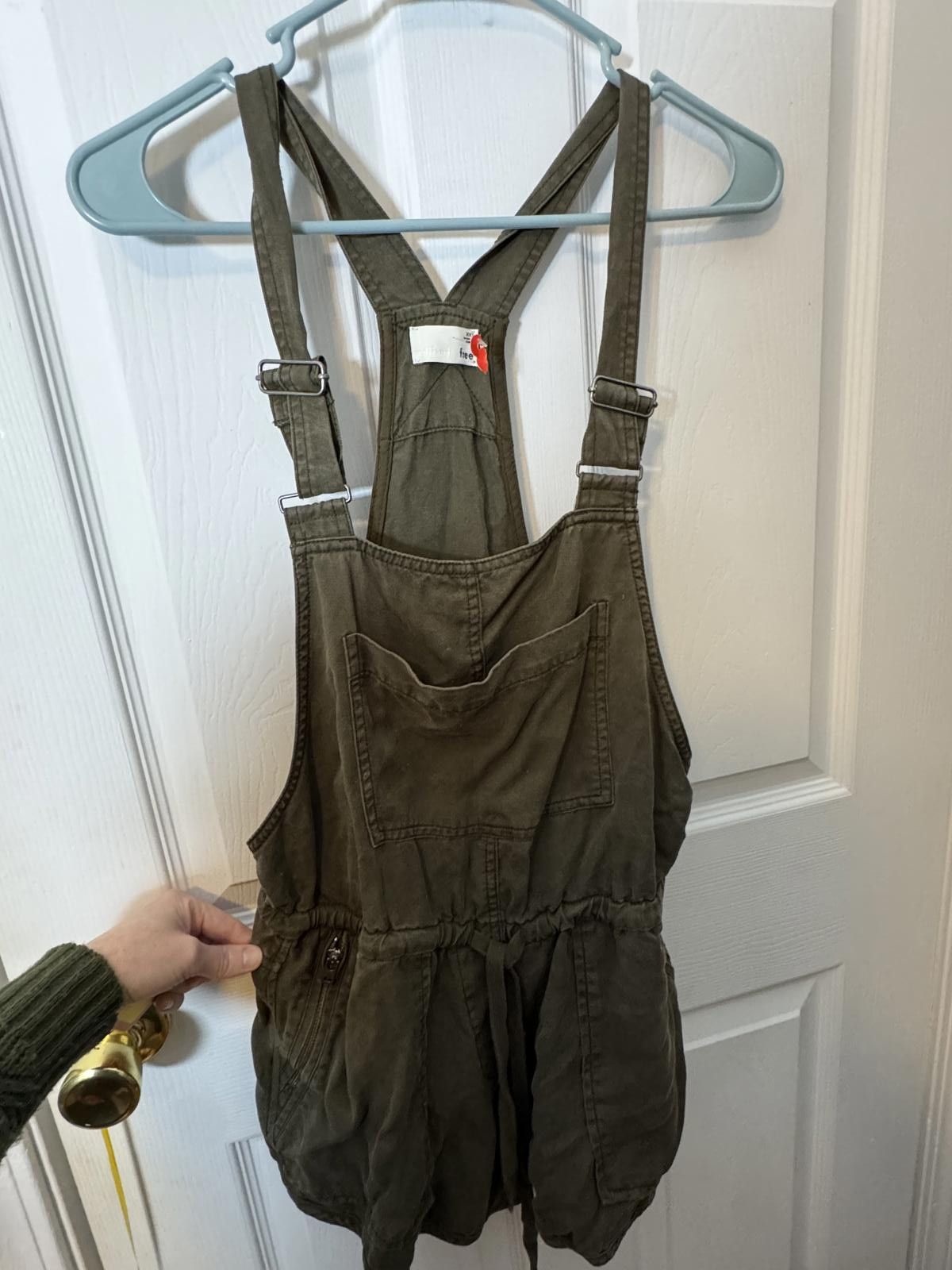 Other Wilfred Free Olive Green Overall Shorts Romper XXS Size 25" / US 0 / IT 36 - 1 Thumbnail