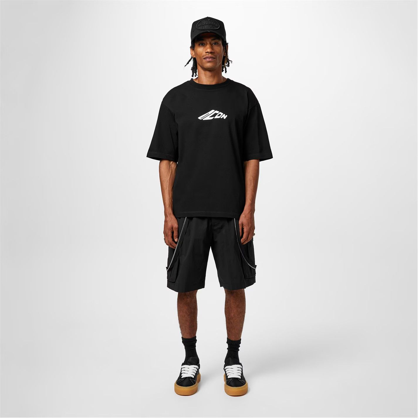 Dsquared2 o1g2r1mq0426 New Icon T-Shirt in Black Size US XL / EU 56 / 4 - 4 Thumbnail