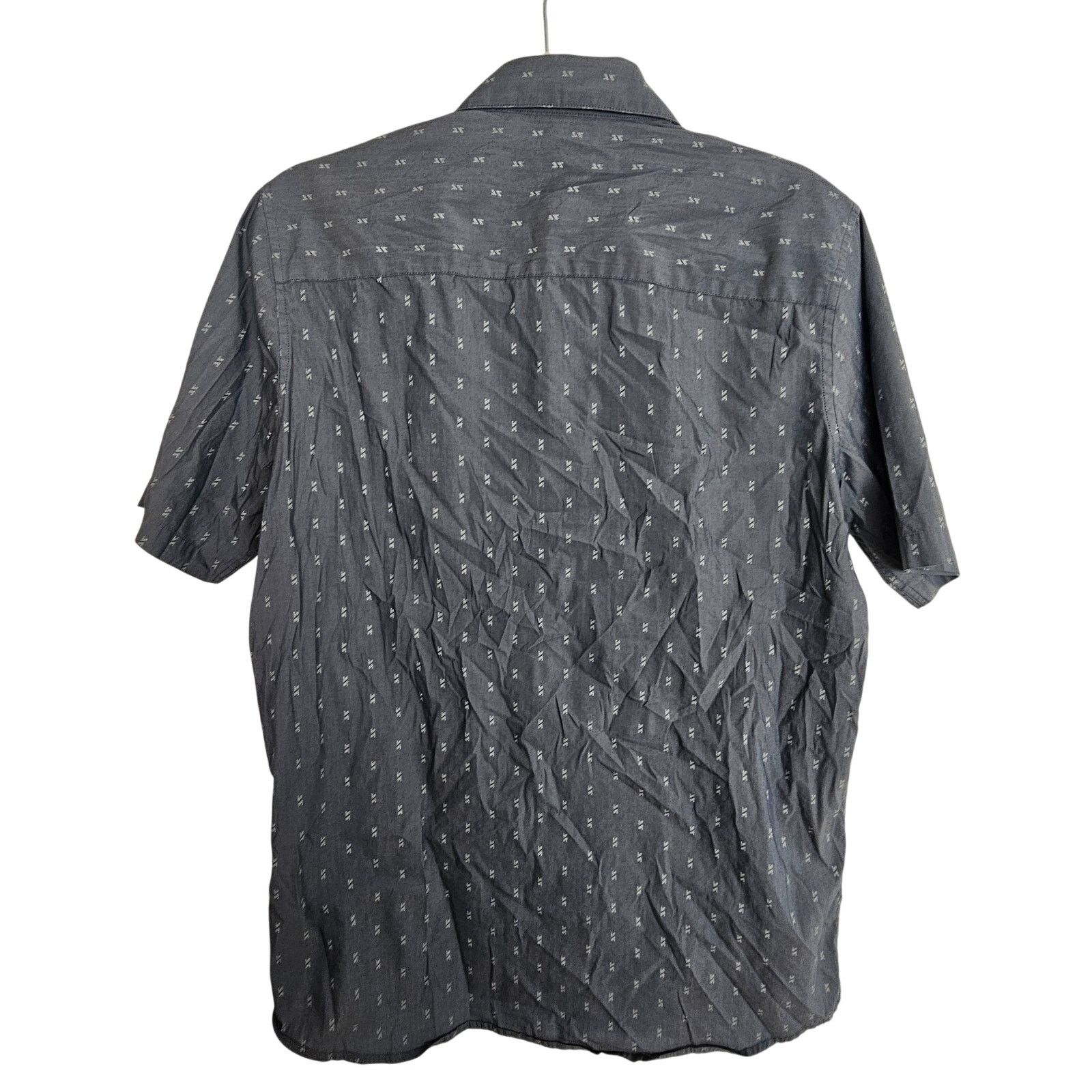 TravisMathew Travis Mathew Mens Geometric Print Button Shirt M Business Size US M / EU 48-50 / 2 - 8 Thumbnail