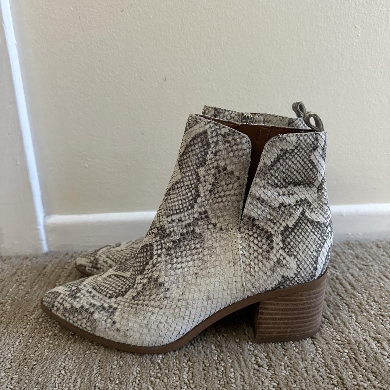 Franco Sarto Franco Sarto pointed toe snake skin boots Size US 7.5 / IT 37.5 - 1 Thumbnail