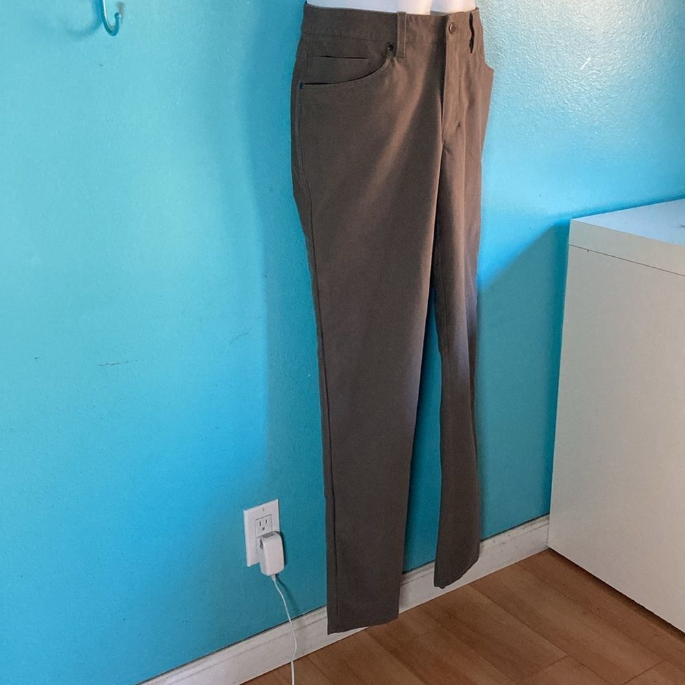 Lululemon Lululemon Mens Size 31 ABC Slim-Fit 5 Pocket Pant Army Green Size US 31 - 10 Thumbnail