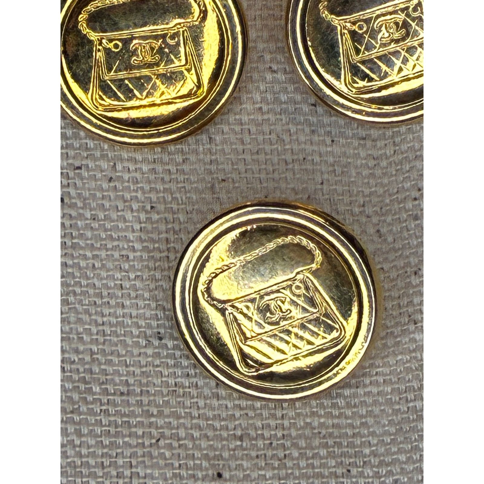 Chanel CHANEL Gold Plated Buttons - Set of 5 - Matelassé Flap Bag Size ONE SIZE - 6 Thumbnail