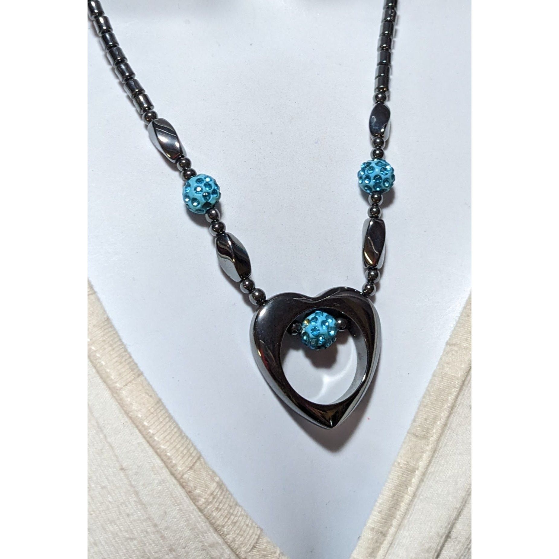 Other Hematite Open Heart Beaded Pendant Necklace Size ONE SIZE - 8 Thumbnail