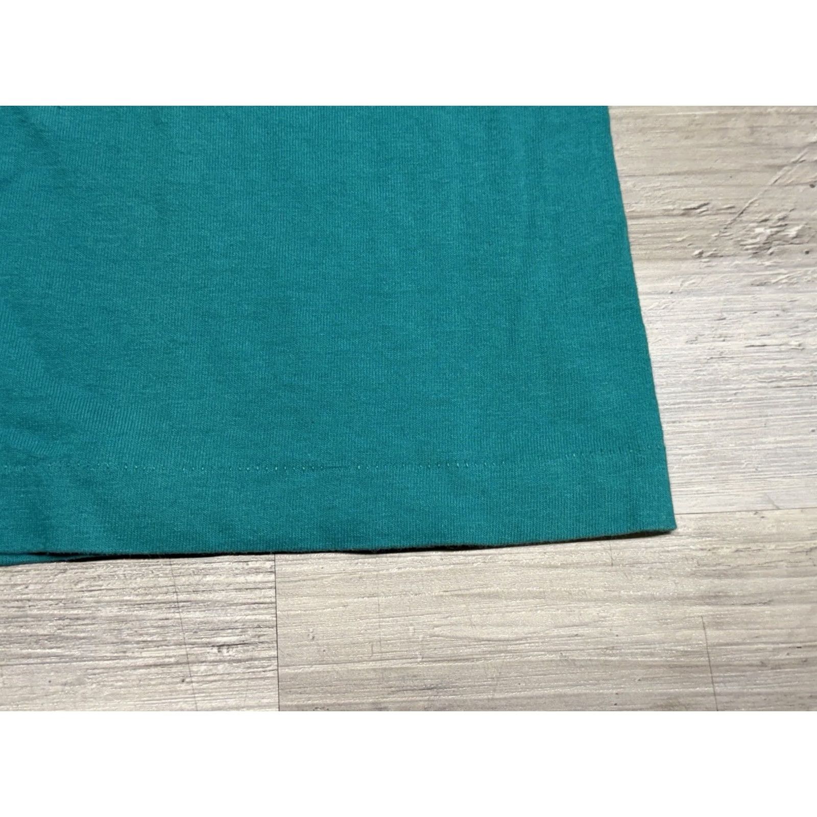 Vintage VINTAGE B.V.D T-Shirt Pocket 90s Selvedge Size L Teal Blue USA Made Men's Short Sleeve Crew Neck Cotton Blend Polyester Solid Size US L / EU 52-54 / 3 - 3 Thumbnail