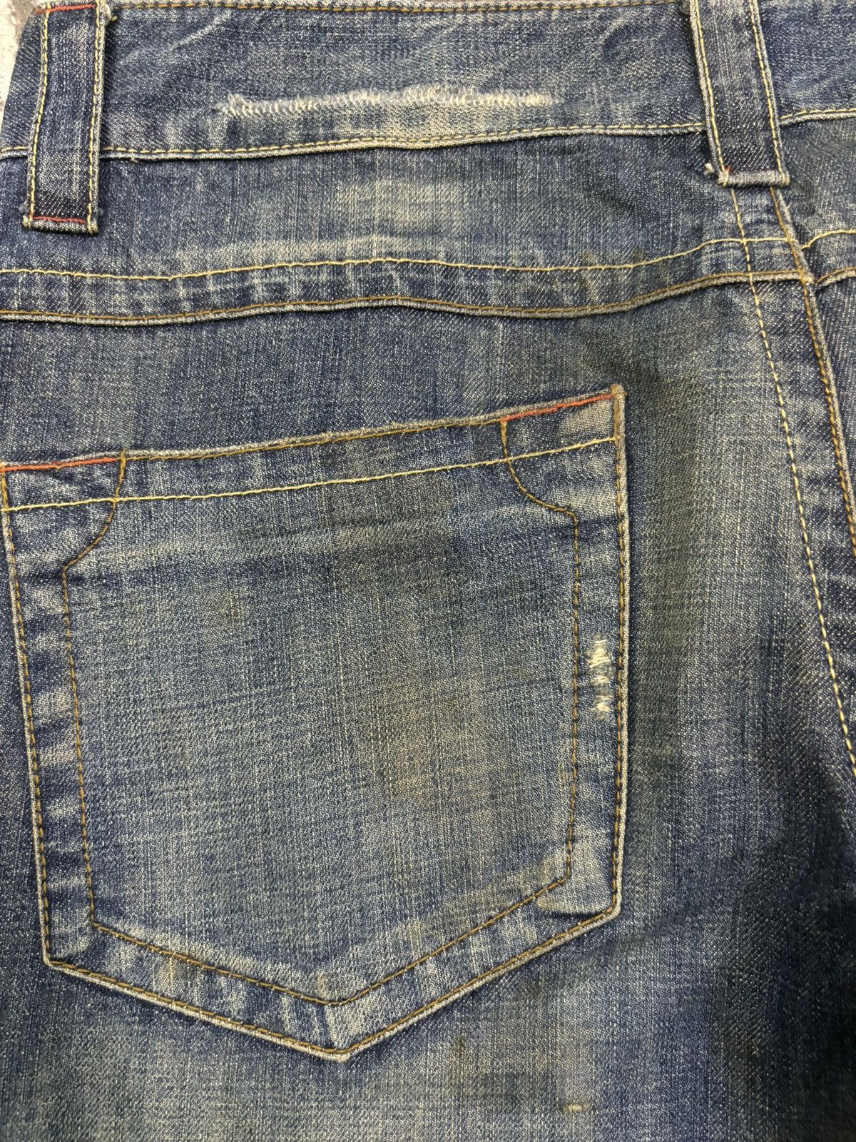 If Six Was Nine Vintage Vanquish Mud Wash Flare Distressed Grunge Jeans Size US 33 - 12 Thumbnail