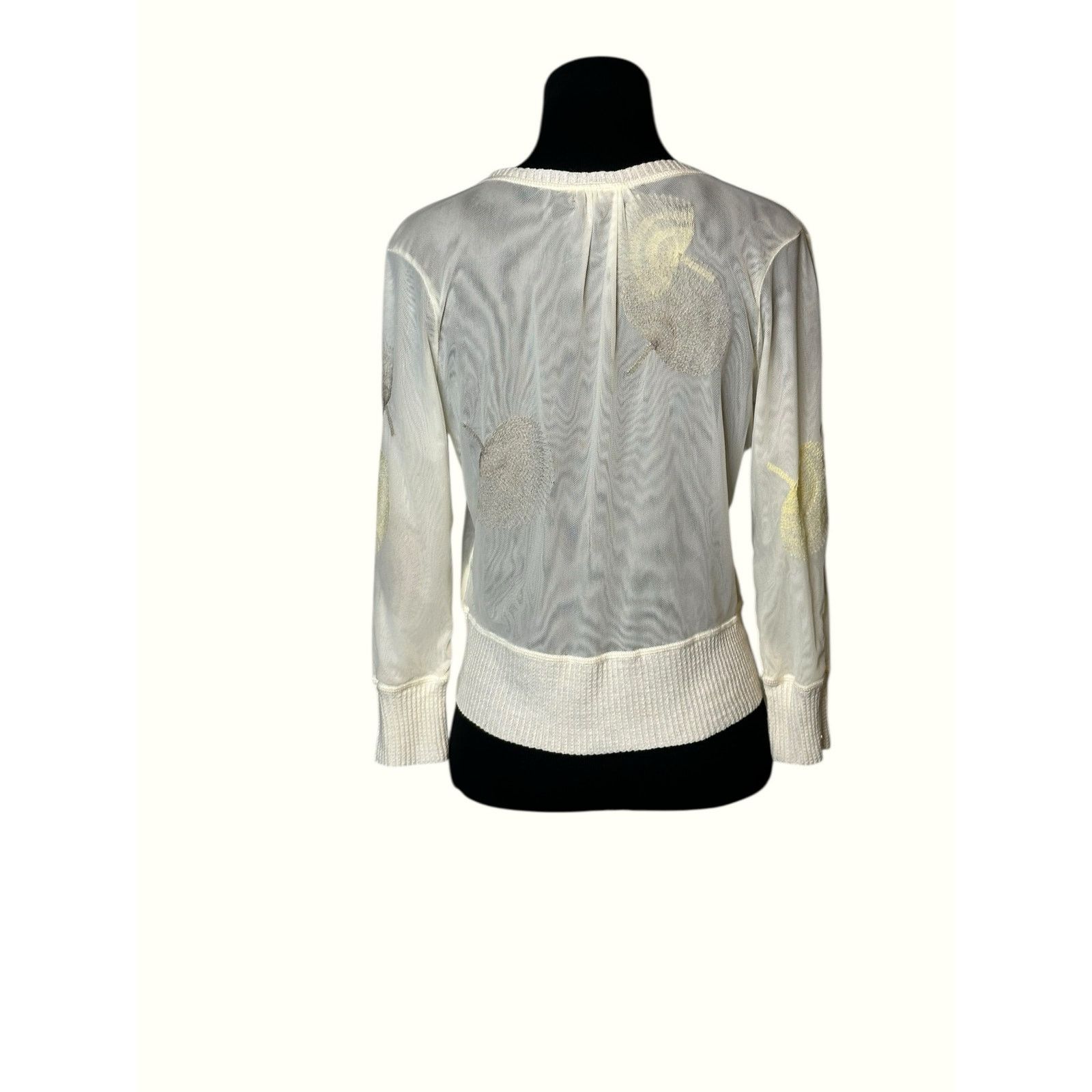 NIC+ZOE Nic + Zoe Cream Floral Embroidered Sweater size Small Size S / US 4 / IT 40 - 10 Thumbnail