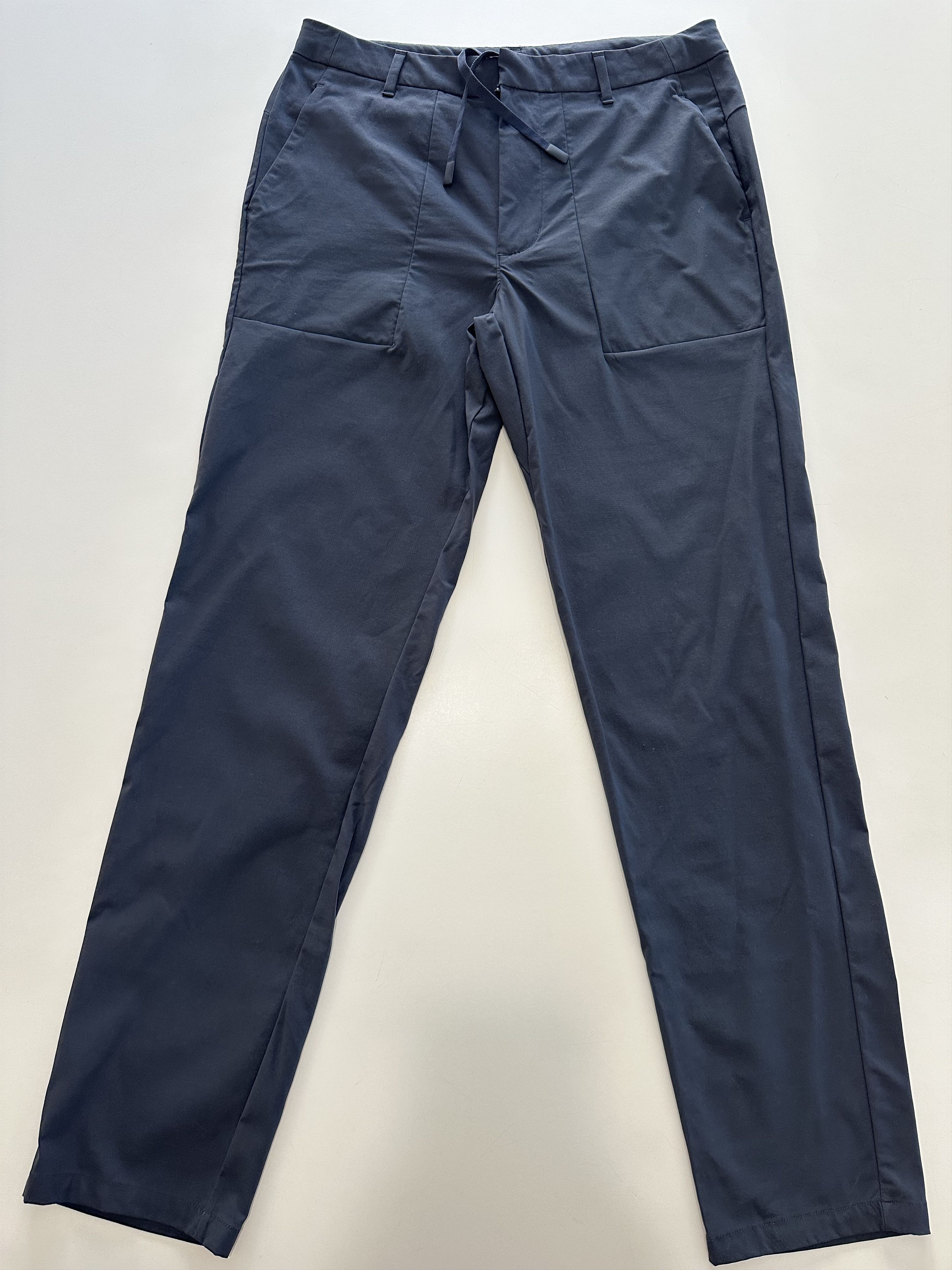 Target Basics Men's Lightweight Training Sweatpants All in Motion 32x32 Size US 32 / EU 48 - 1 Thumbnail
